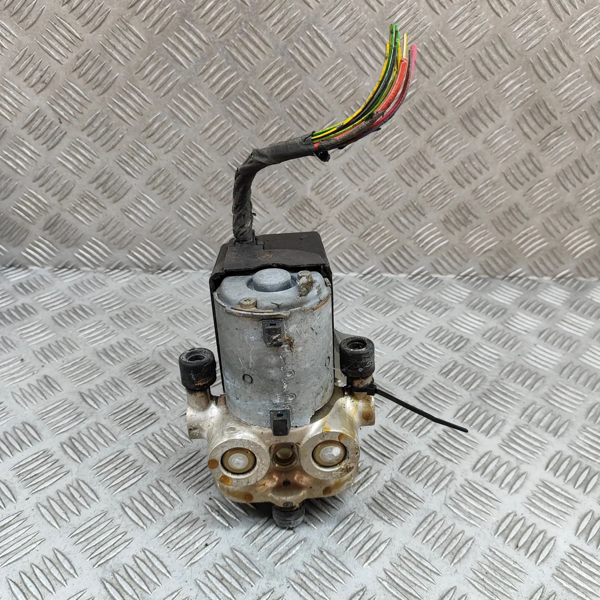 Mercedes-Benz 200 - 500 / E (W124) АБС Гидронасос  ABS Pump — MERCEDES BENZ S-CLASS (W140) (1991-1...