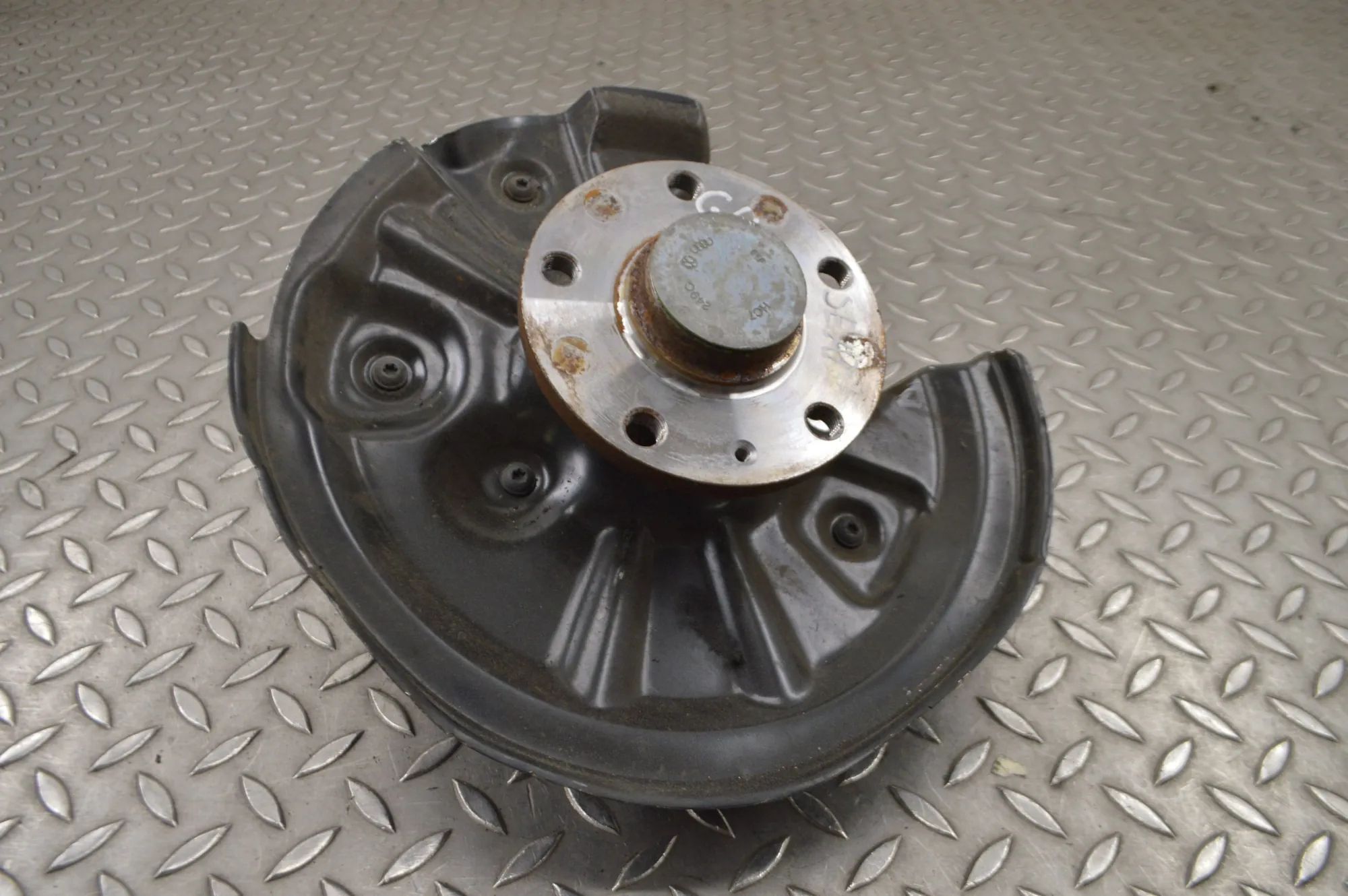 Seat Alhambra Rear Left Wheel Hub Spindle Rear Left Wheel Hub Spindle — SEAT ALHAMBRA 710...