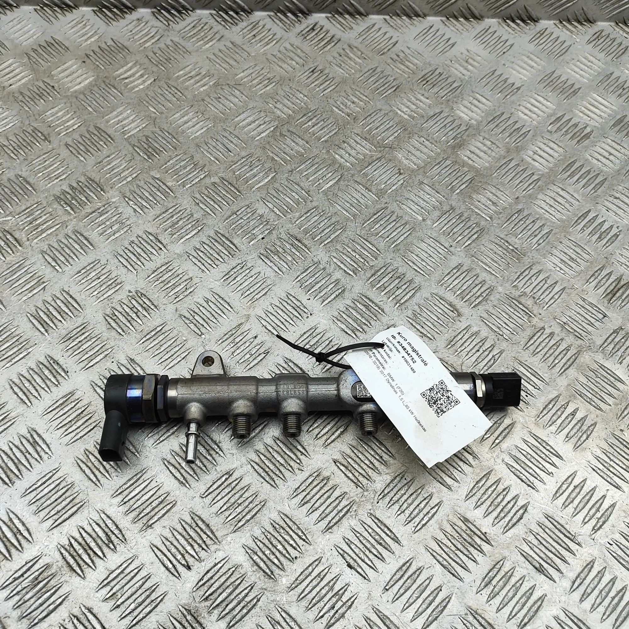 BMW 1 (F20 / F21) Fuel Rail Fuel rail — BMW 1 F20 (2010-2019) — 8511629,044...