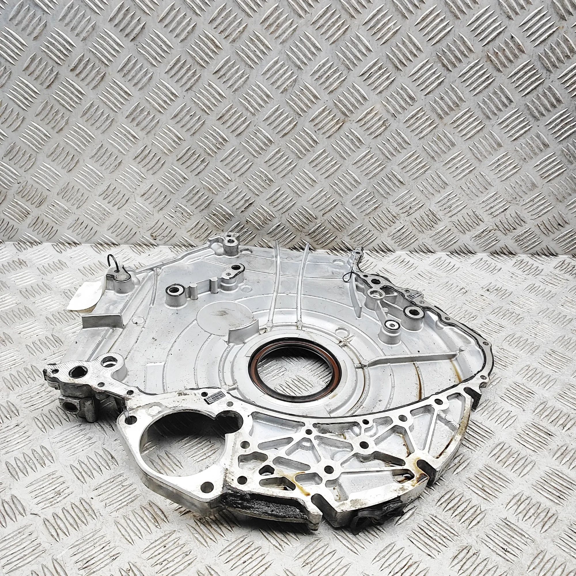 Volkswagen Touareg Rear engine plate Rear engine plate — VW TOUAREG 7P5 (2009-2018) ...