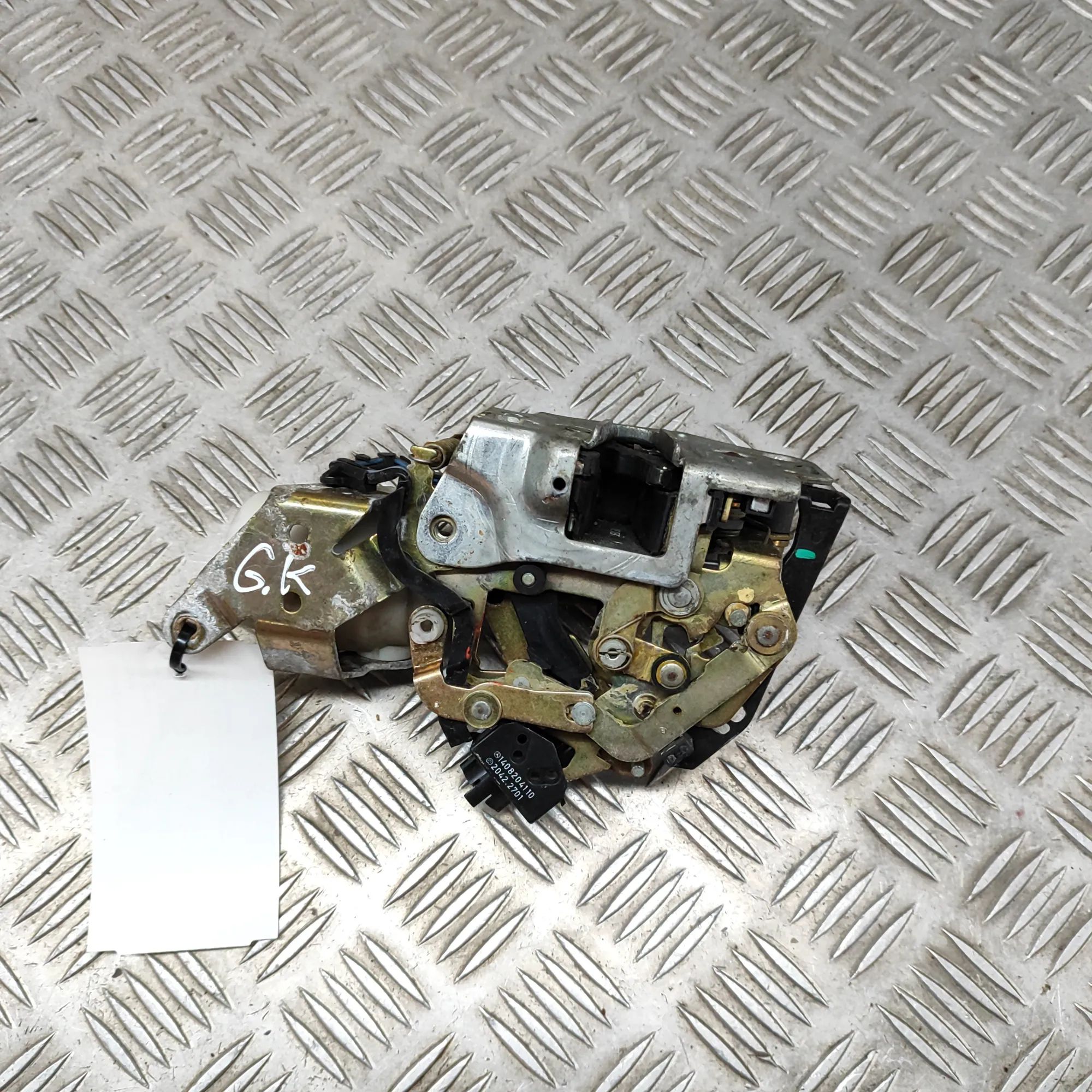 Mercedes-Benz 200 - 500 / E (W124) Door lock — rear left Door lock — rear left — MERCEDES BENZ S-CLASS (...
