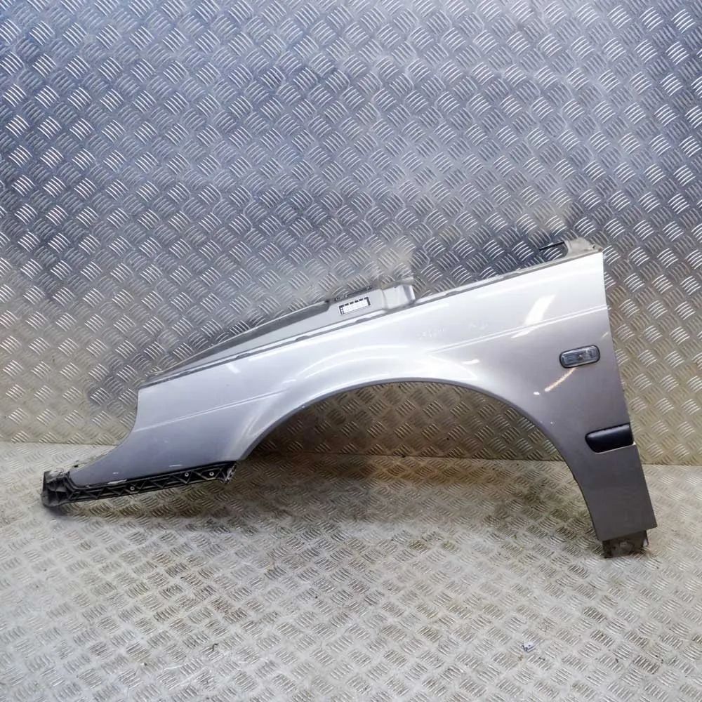 Saab 9-5 Front Left Fender Front Left Fender — SAAB 9-5 Estate YS3E (1998-...