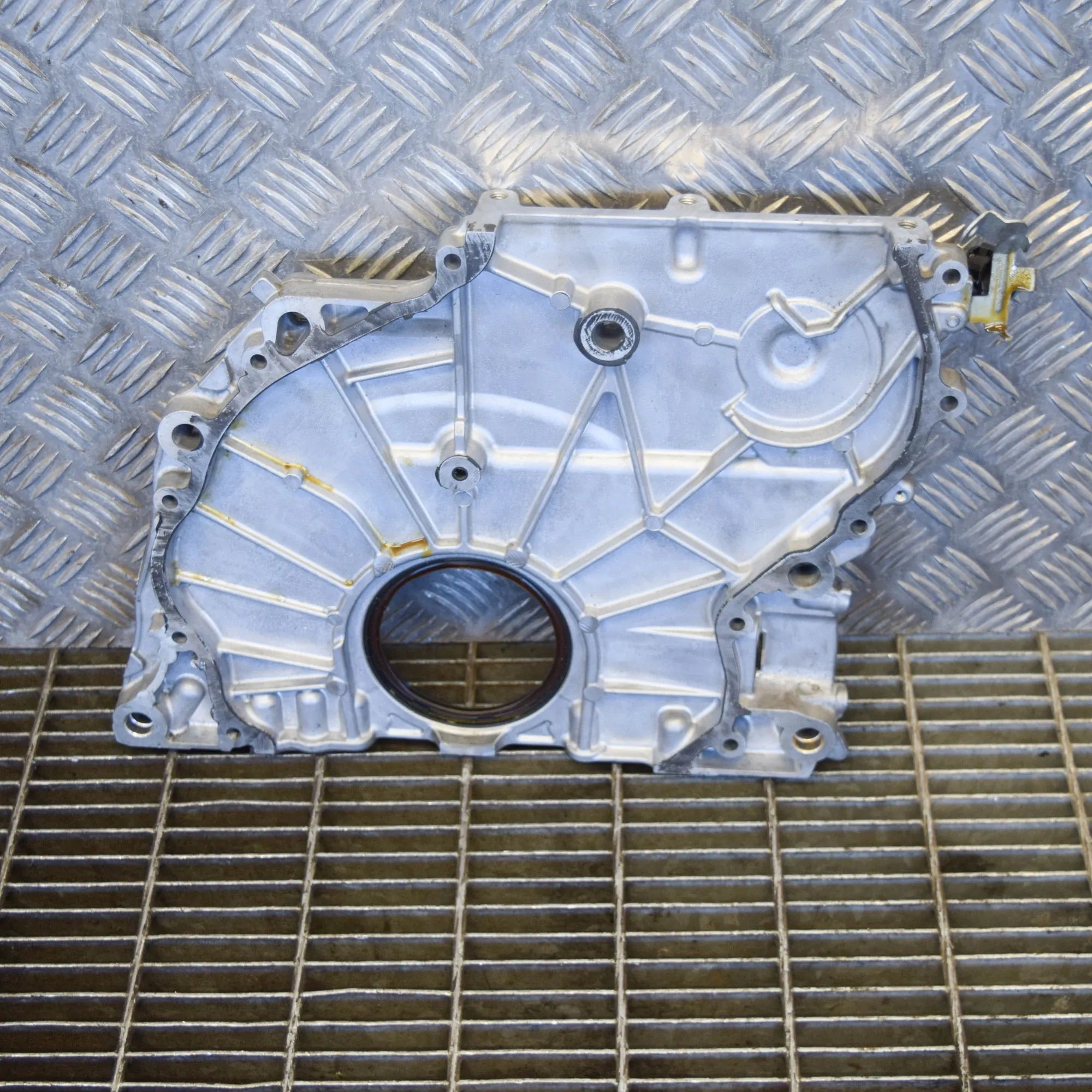 BMW 1 (F20 / F21) Rear engine plate Rear engine plate — BMW 1 F20 (2010-2019) — 857...