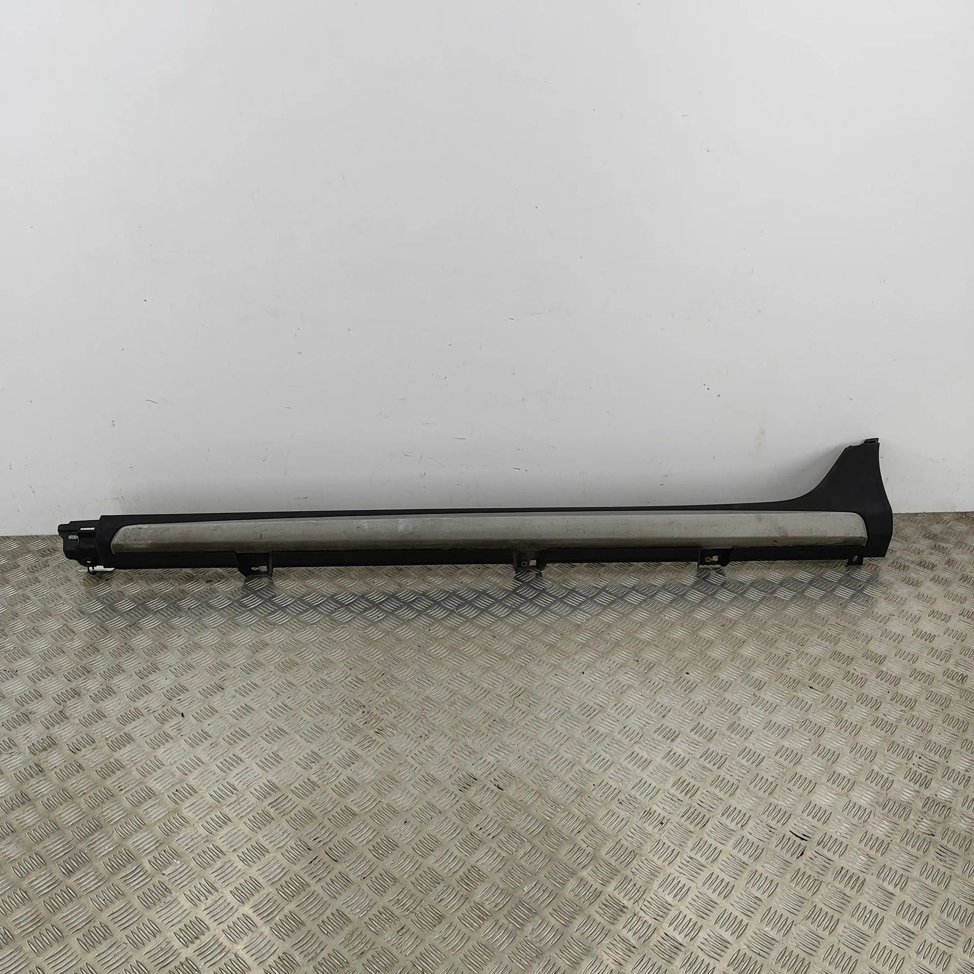 Ford Fiesta Left Side Plastic Sideskirt Cover Left Side Plastic Sideskirt Cover — FORD FIESTA...
