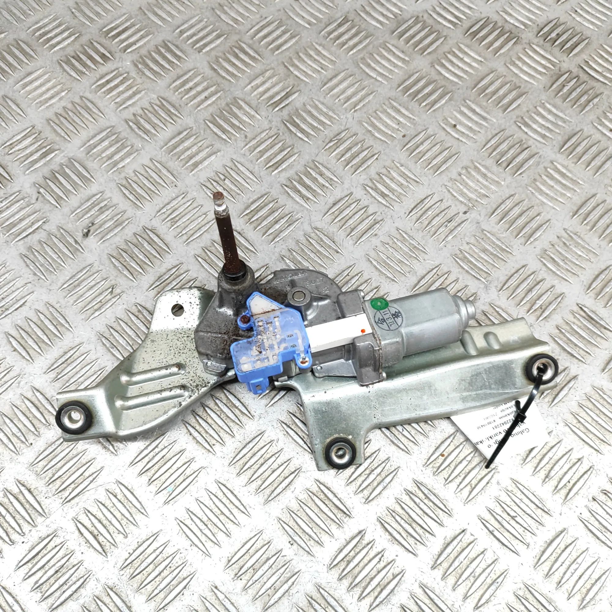 Subaru Impreza Мотор стеклоочистителя Tailgate wiper motor — SUBARU IMPREZA Hatchback...