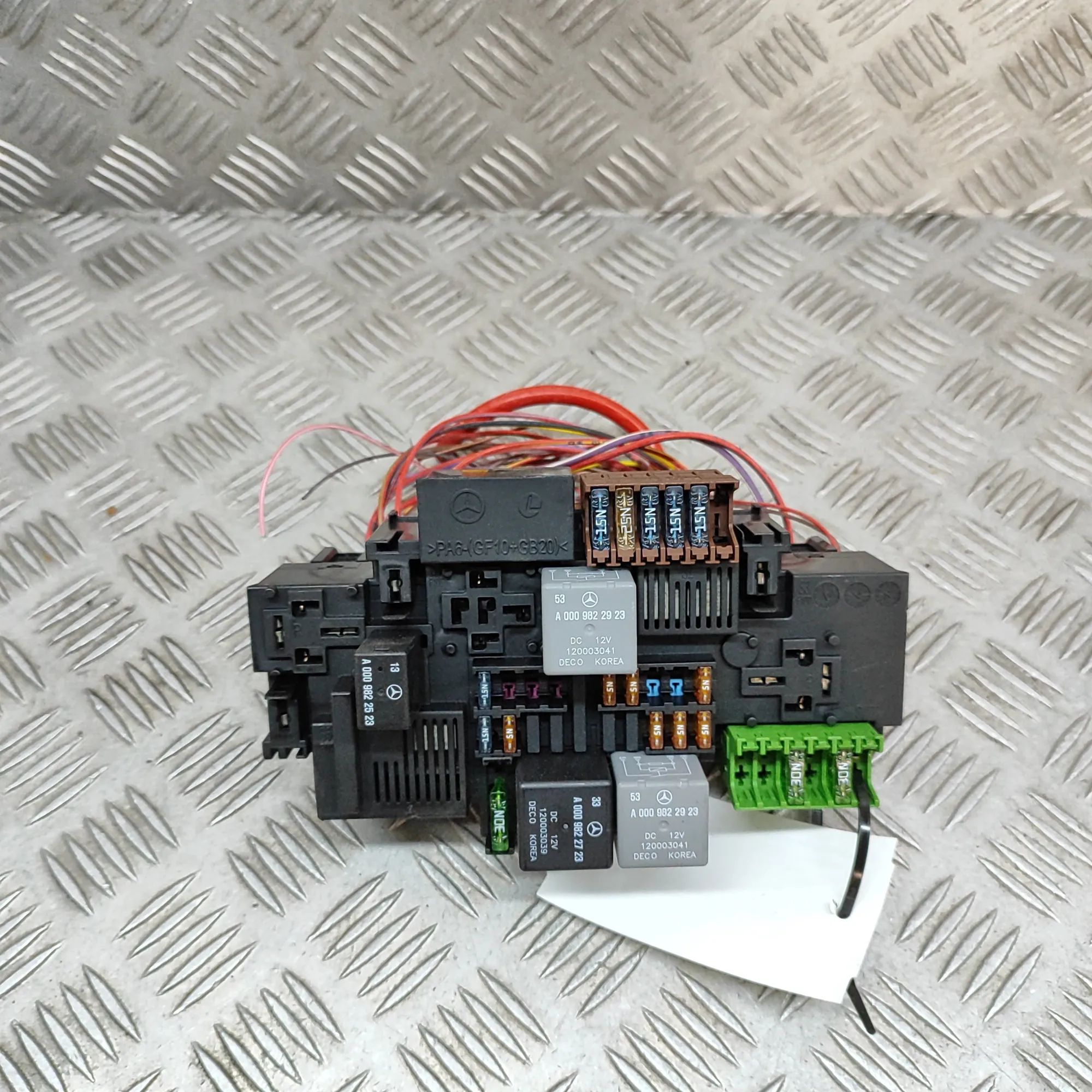 Mercedes-Benz A (W176) Fuse Box Module Fuse Box Module — MERCEDES BENZ C-CLASS (W205) ...