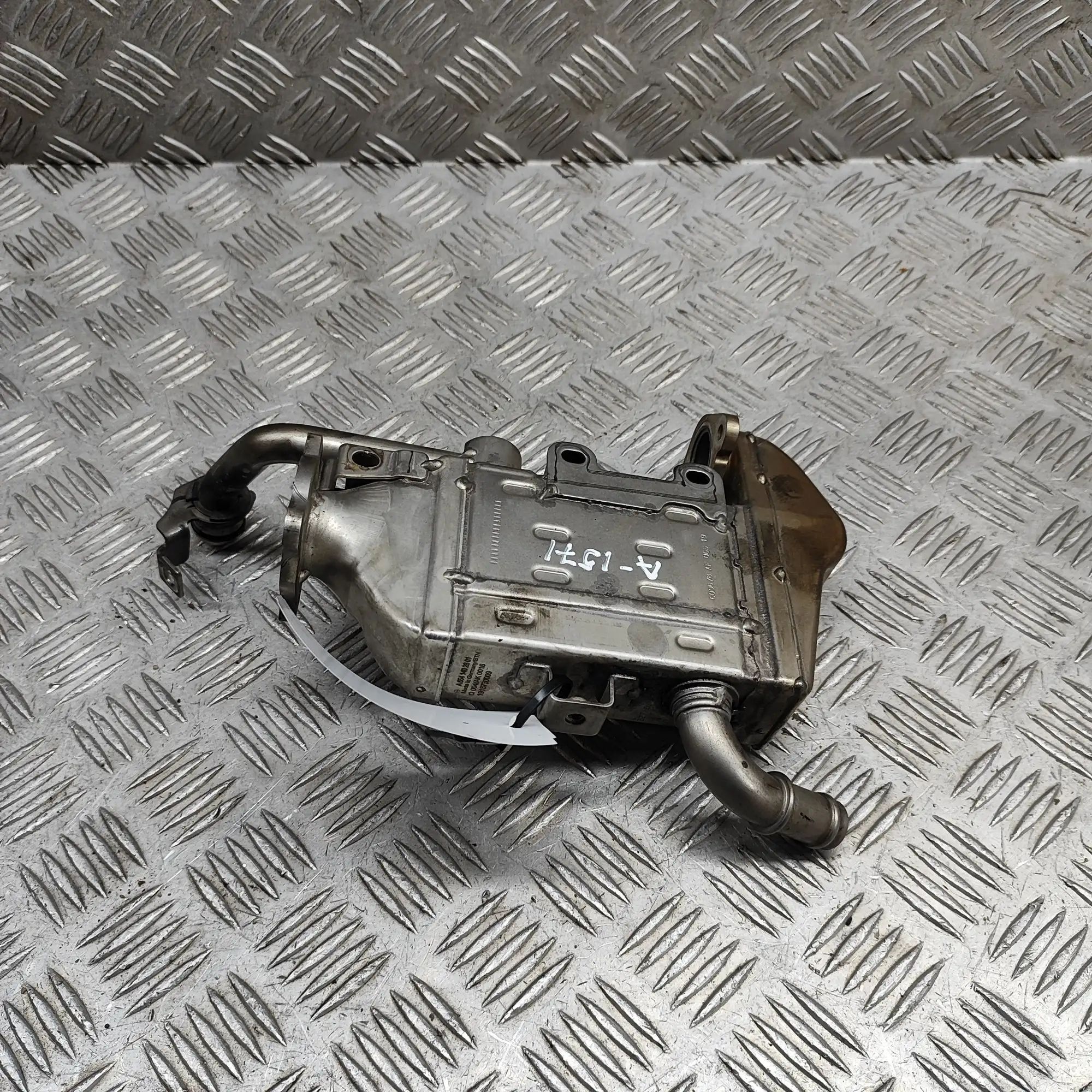 Mercedes-Benz A (W176) ЭГР охлаждение EGR cooler — MERCEDES BENZ E-CLASS (W213) (2015...