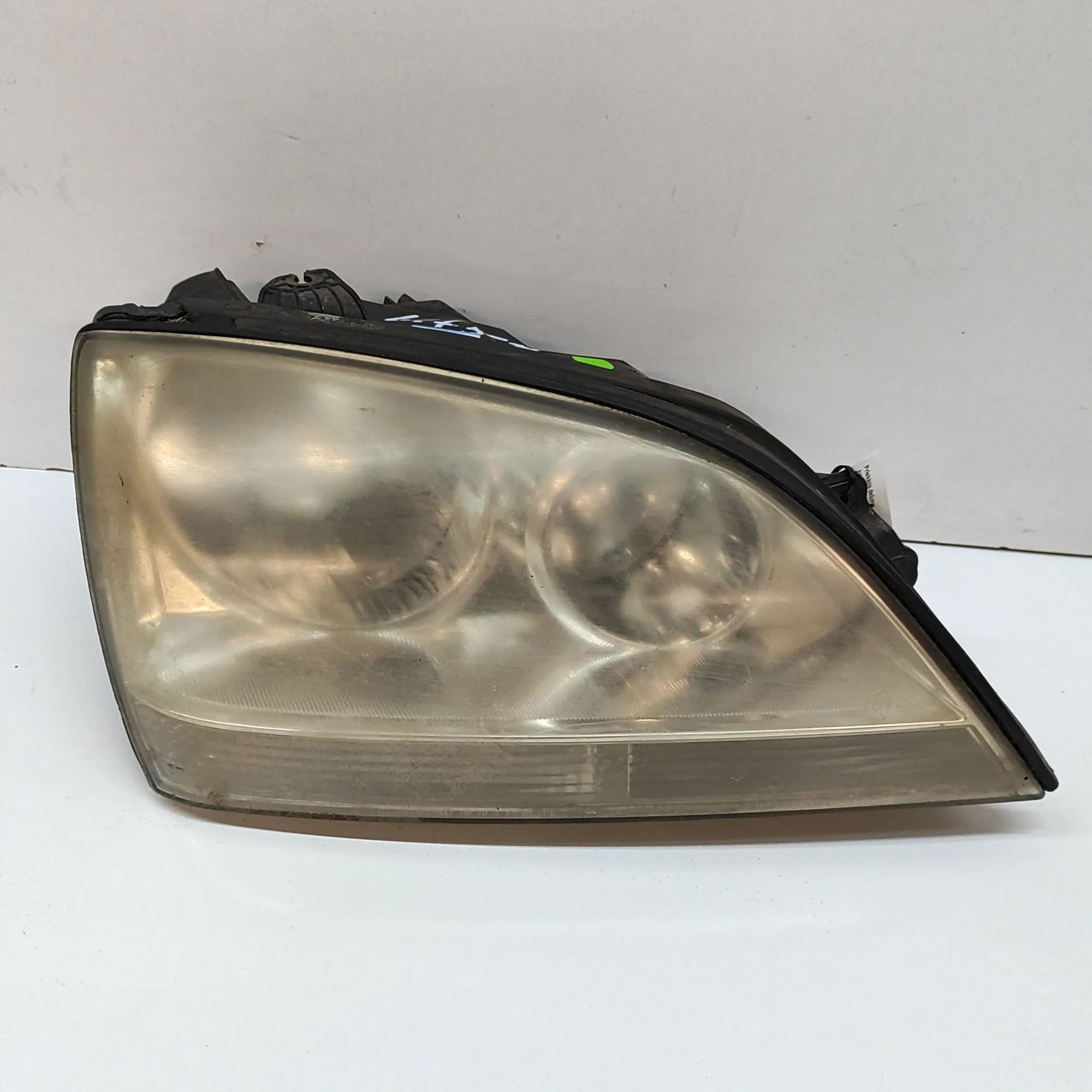 Kia Sorento Front Right Headlight Front Right Headlight — KIA SORENTO I JC (2002-...