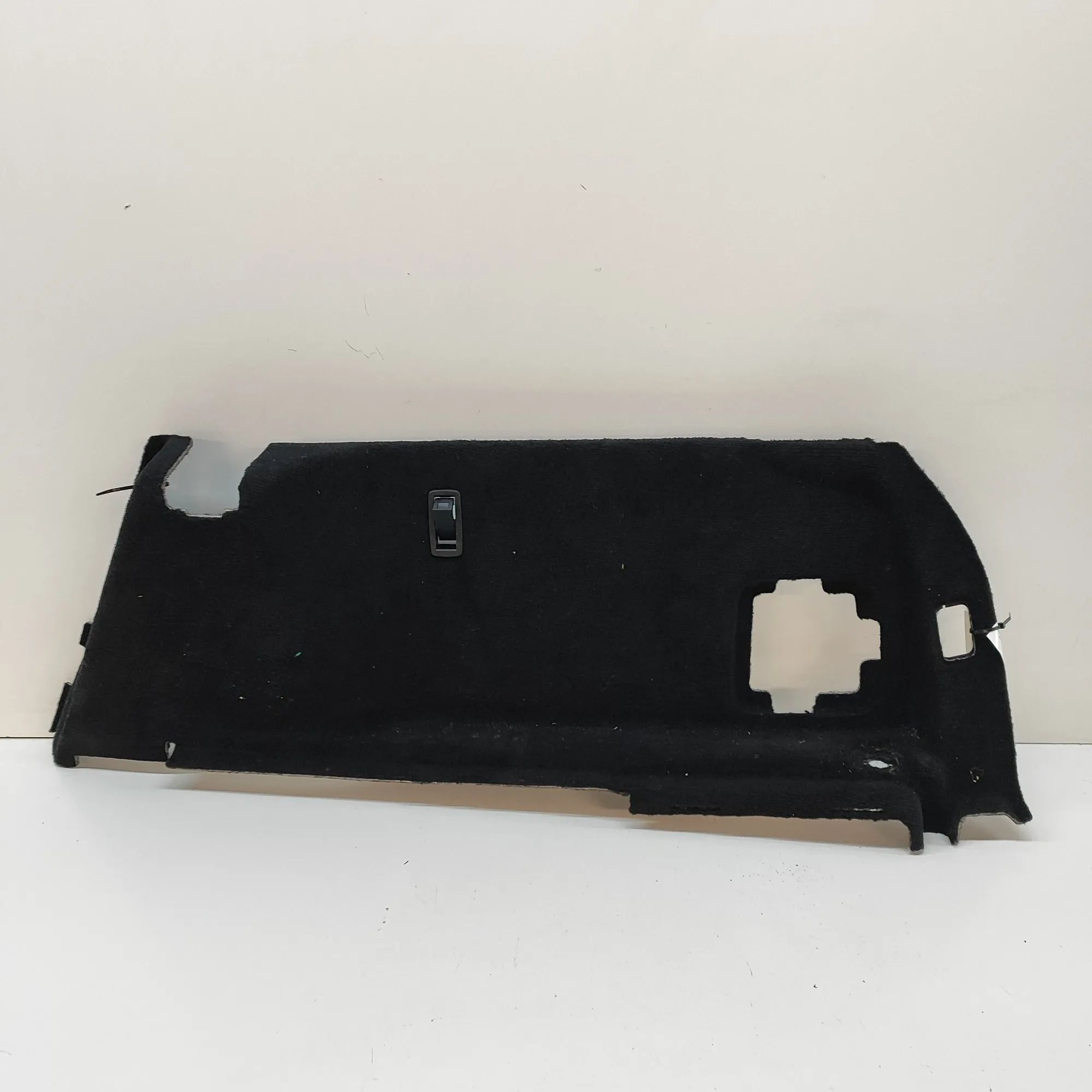 Mercedes-Benz A (W176) Right Side Trunk Trim Right Side Trunk Trim — MERCEDES BENZ C-CLASS (...