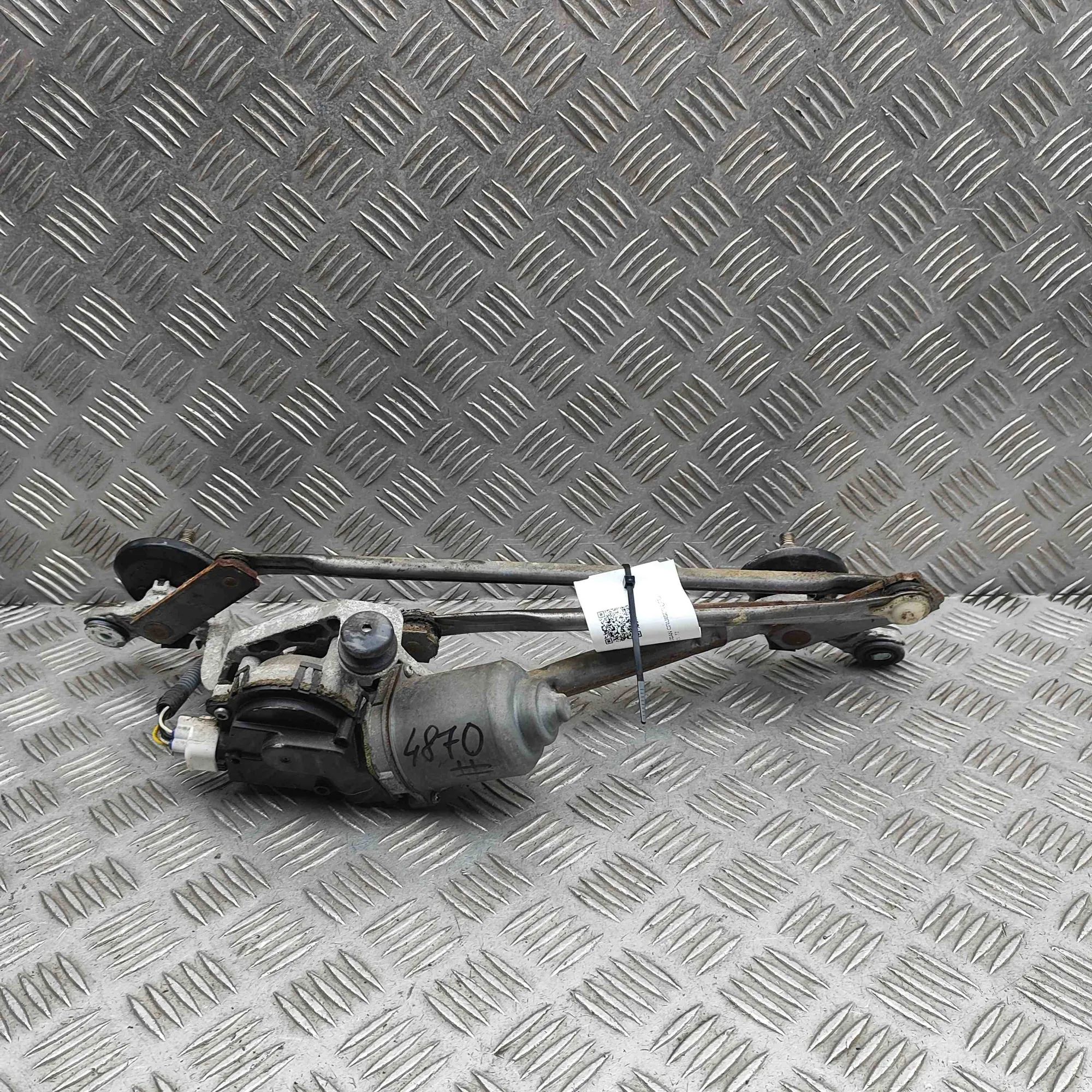 Toyota Urban Cruiser Front Windshield Wiper Mechanism Front Windshield Wiper Mechanism — TOYOTA URBAN...