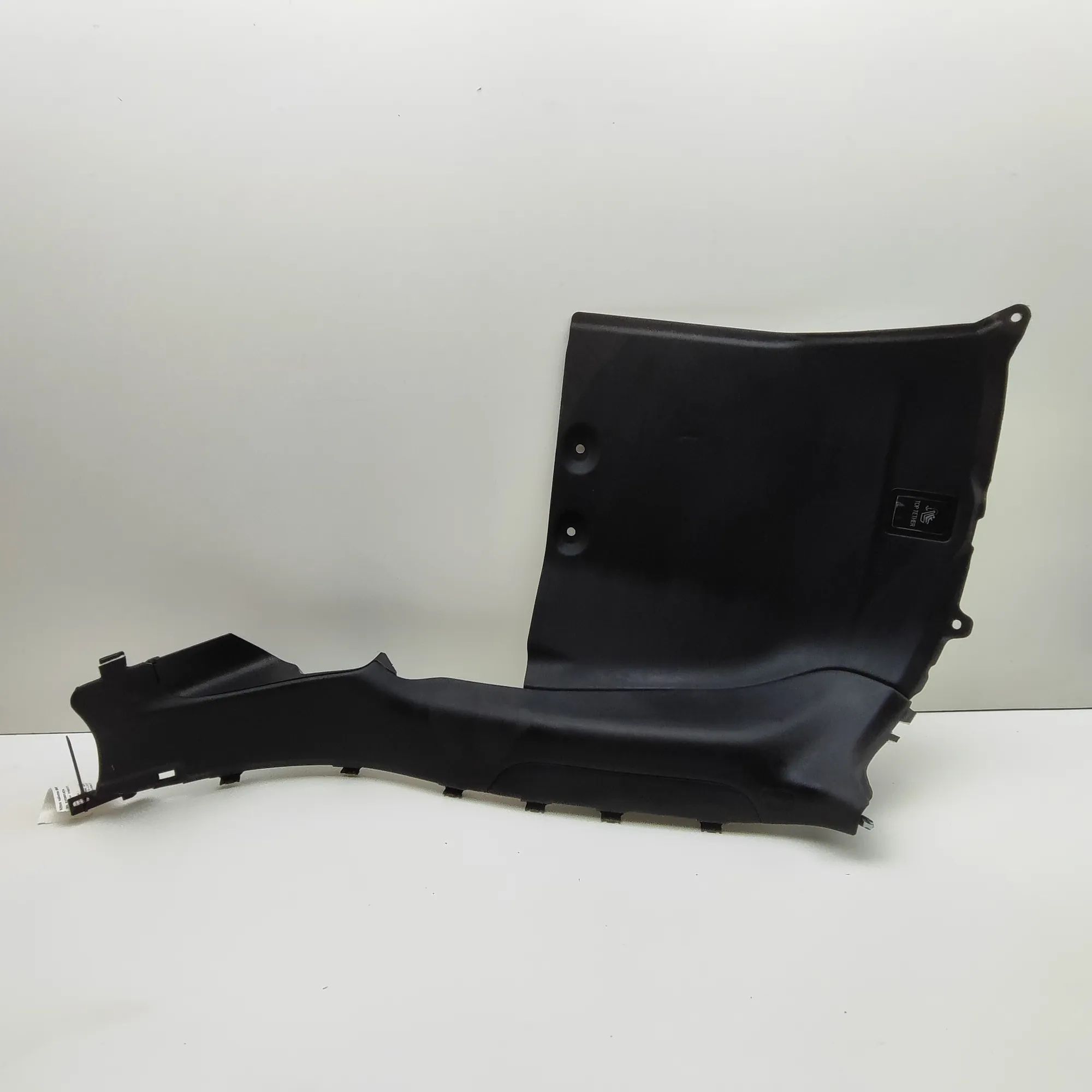 Mercedes-Benz A (W176) Interior sill trim — rear left Interior sill trim — rear left — MERCEDES BENZ ...