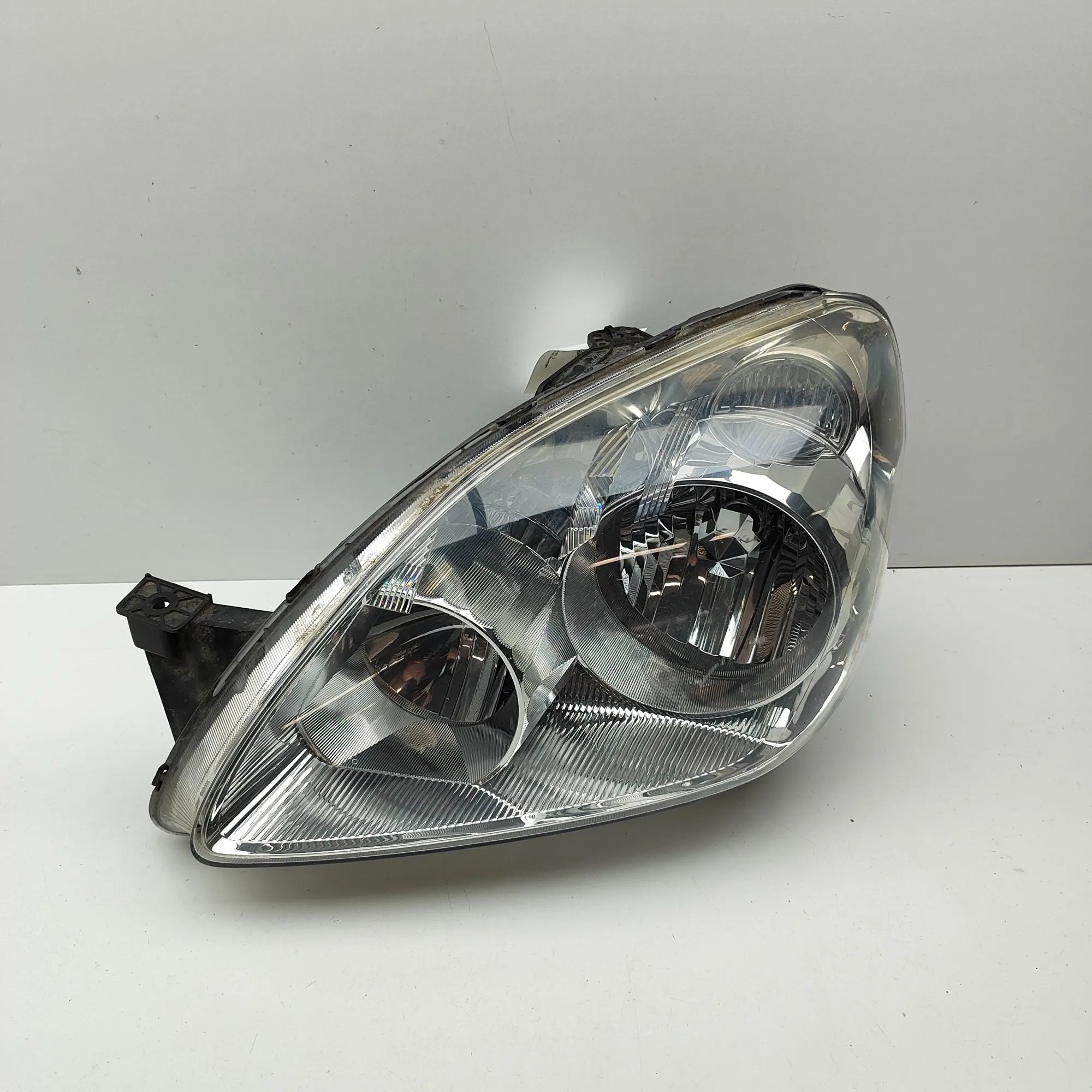 Honda CR-V Front Left Headlight Front Left Headlight — HONDA CR-V III RE_ (2006...