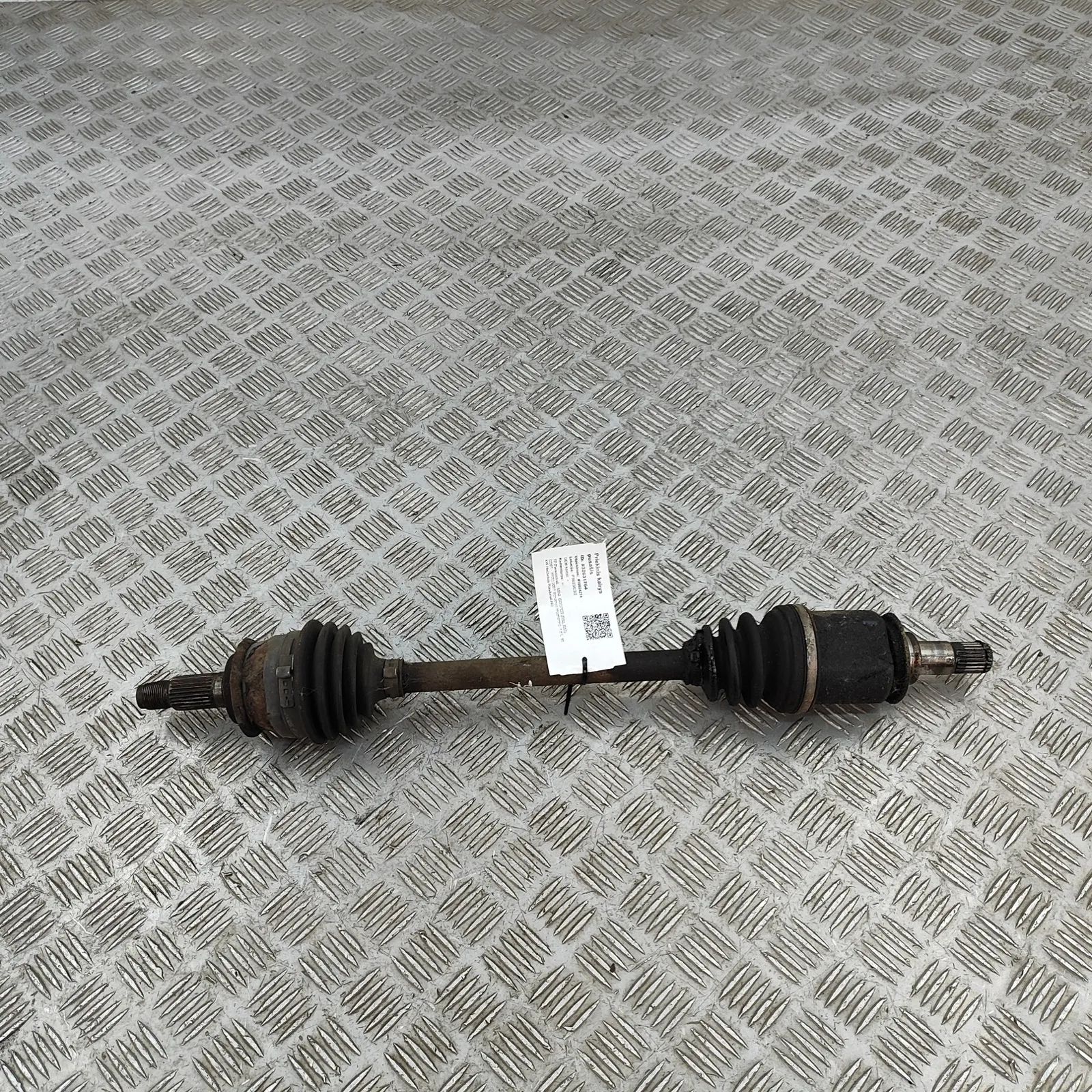 Mini One, Cooper (R50 / R52 / R53) Front Left Driveshaft