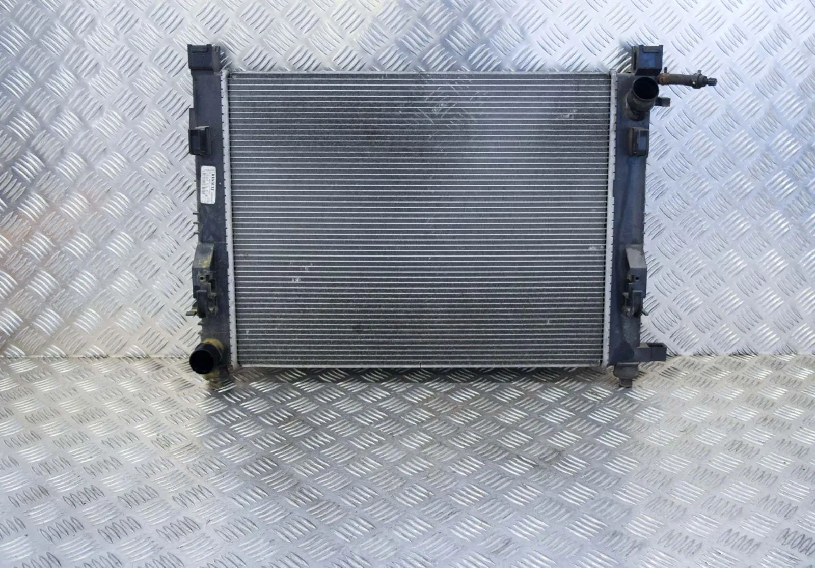 Dacia Sandero Cooling Radiator Cooling Radiator — DACIA SANDERO II (2012-PRESE...