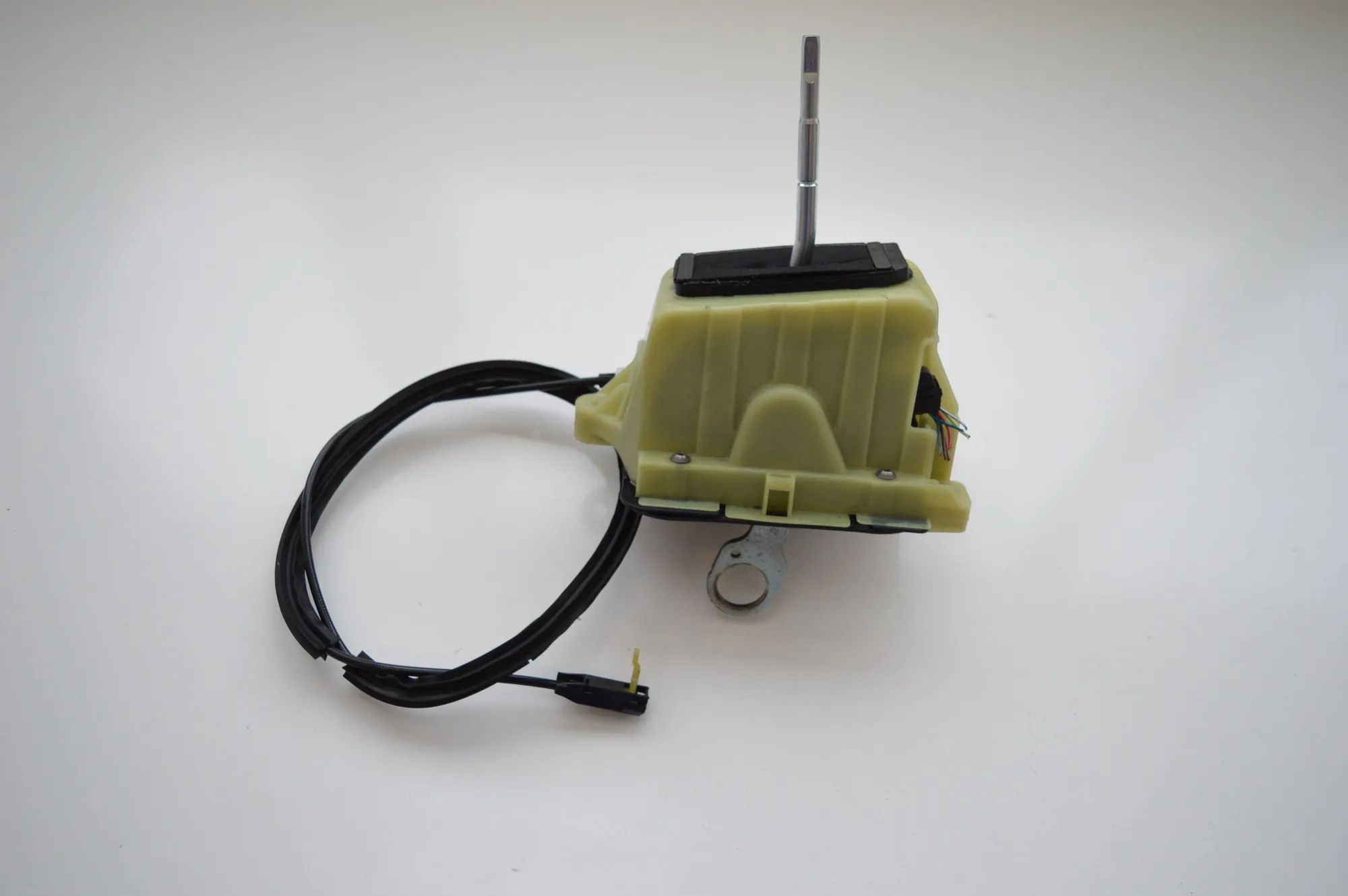 Mercedes-Benz A (W169) Gear Shifting Mechanism Gear Shifting Mechanism — MERCEDES BENZ C-CLASS...