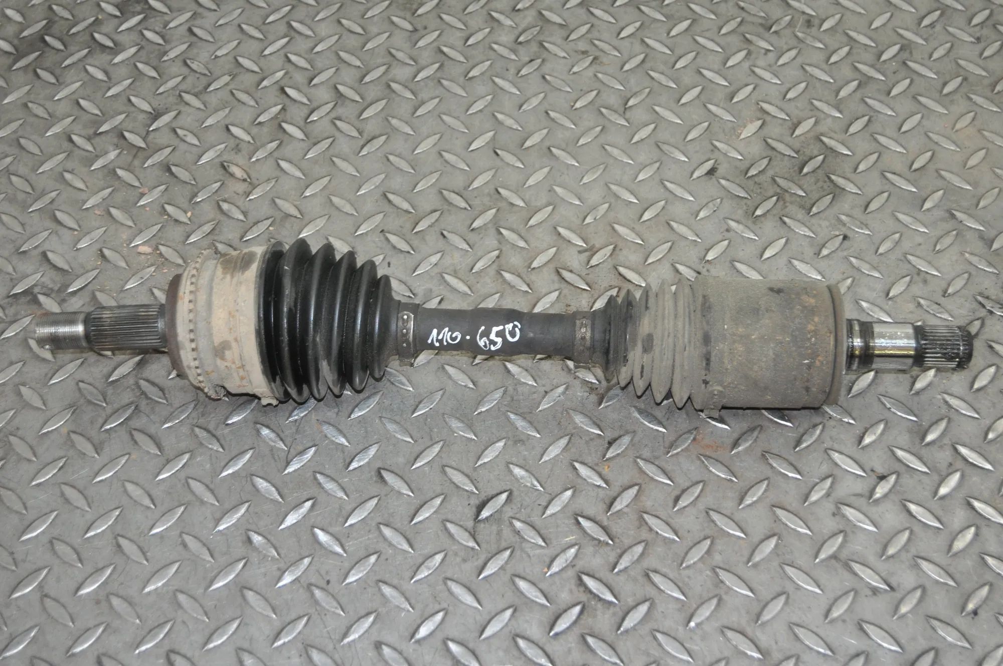 Mitsubishi Pajero Front Left Driveshaft Front Left Driveshaft — MITSUBISHI PAJERO III V...