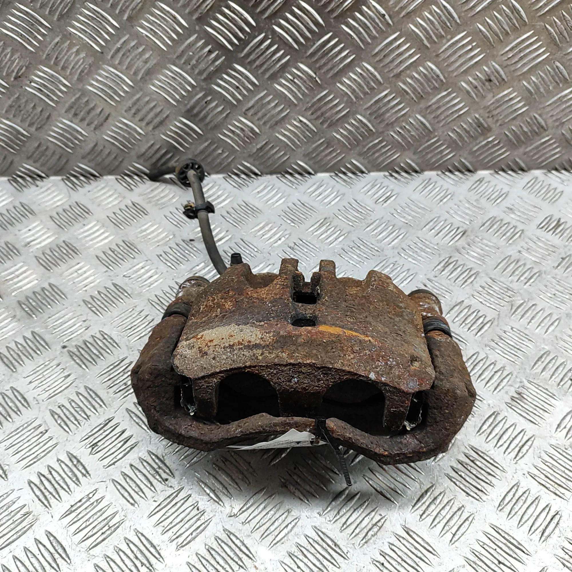 Iveco Daily Front Left Brake Caliper Front left brake caliper — IVECO DAILY V Van/Es...