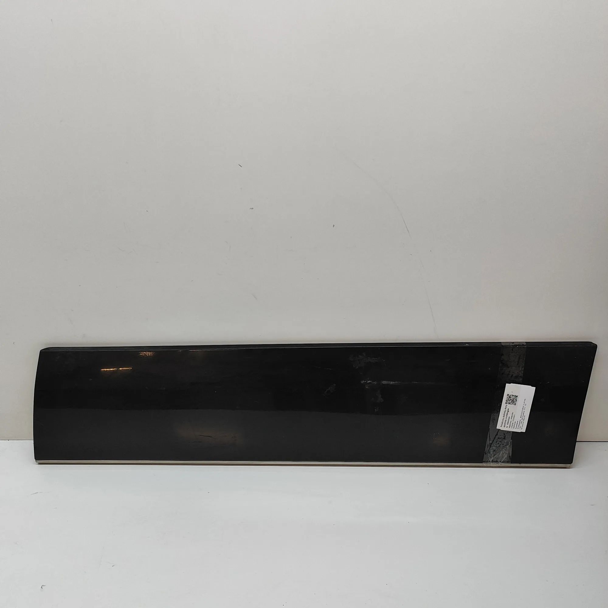 Mercedes-Benz 200 - 500 / E (W124) Front Right Door Lower Molding Front Right Door Lower Molding — MERCEDES BENZ ...