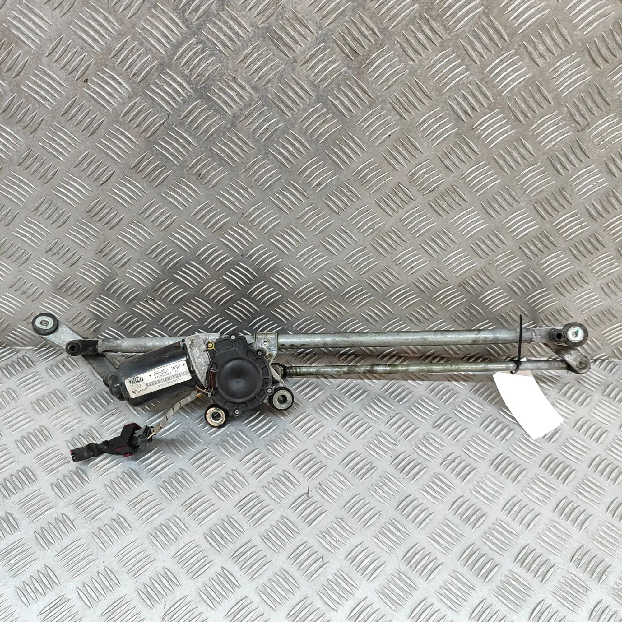 Saab 9-3 Front Windshield Wiper Mechanism Front Windshield Wiper Mechanism — SAAB 9-3 Cab...