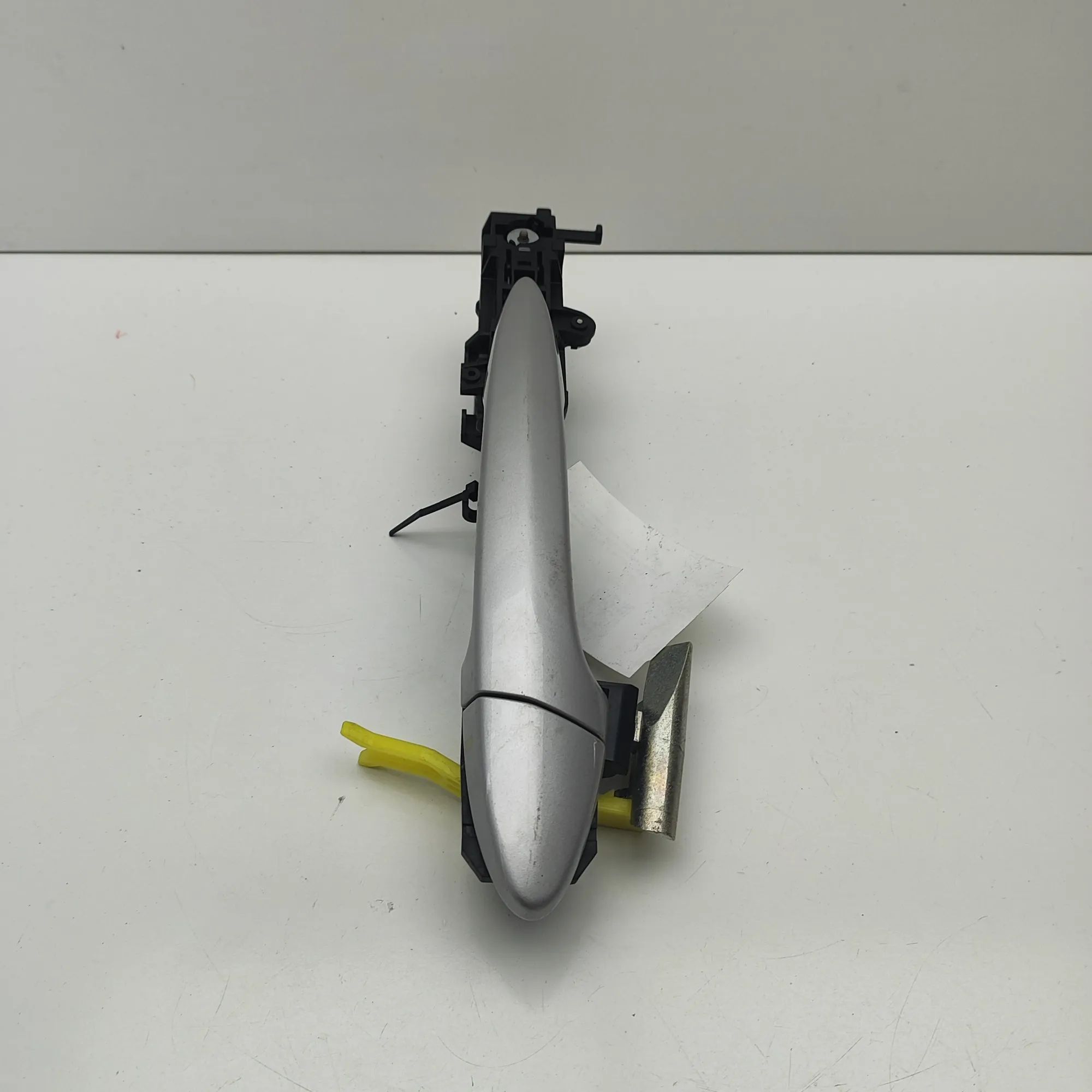 Lexus IS Rear Left Door Exterior Handle Rear Left Door Exterior Handle — LEXUS IS II GS...
