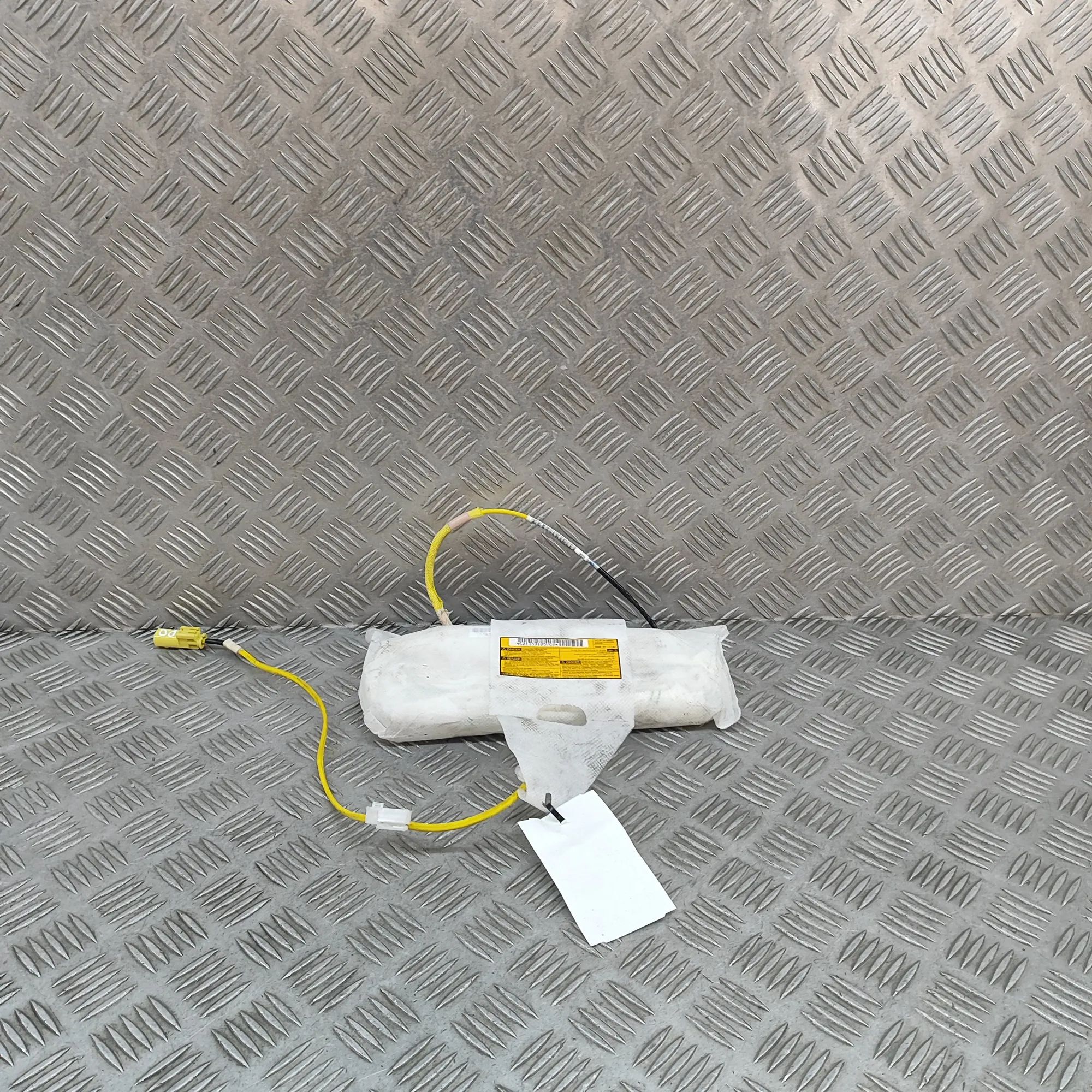 Lexus IS Seat airbag (SRS) — front right Seat airbag (SRS) — front right — LEXUS IS II G...