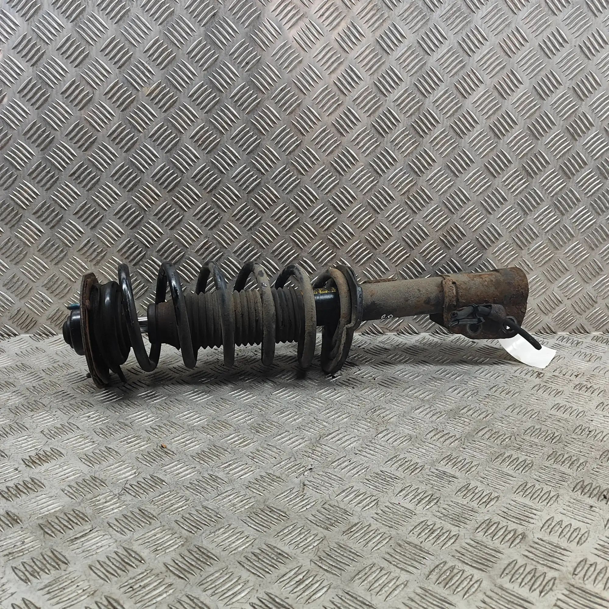 Chevrolet Captiva Shock absorber — front right Shock absorber — front right — CHEVROLET CAPTIV...