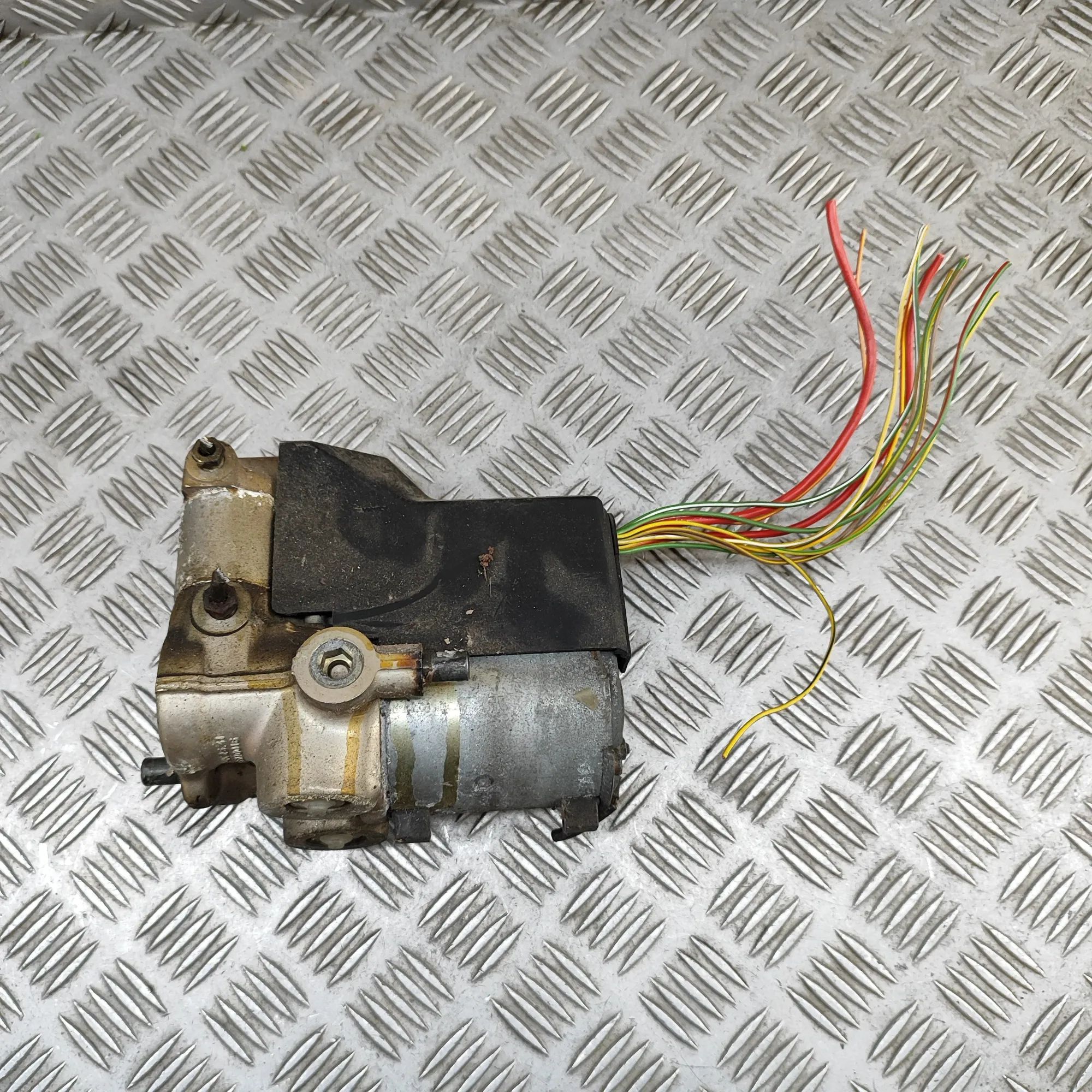 Mercedes-Benz 200 - 500 / E (W124) АБС Гидронасос  ABS Pump — MERCEDES BENZ E-CLASS (W124) (1985-1...
