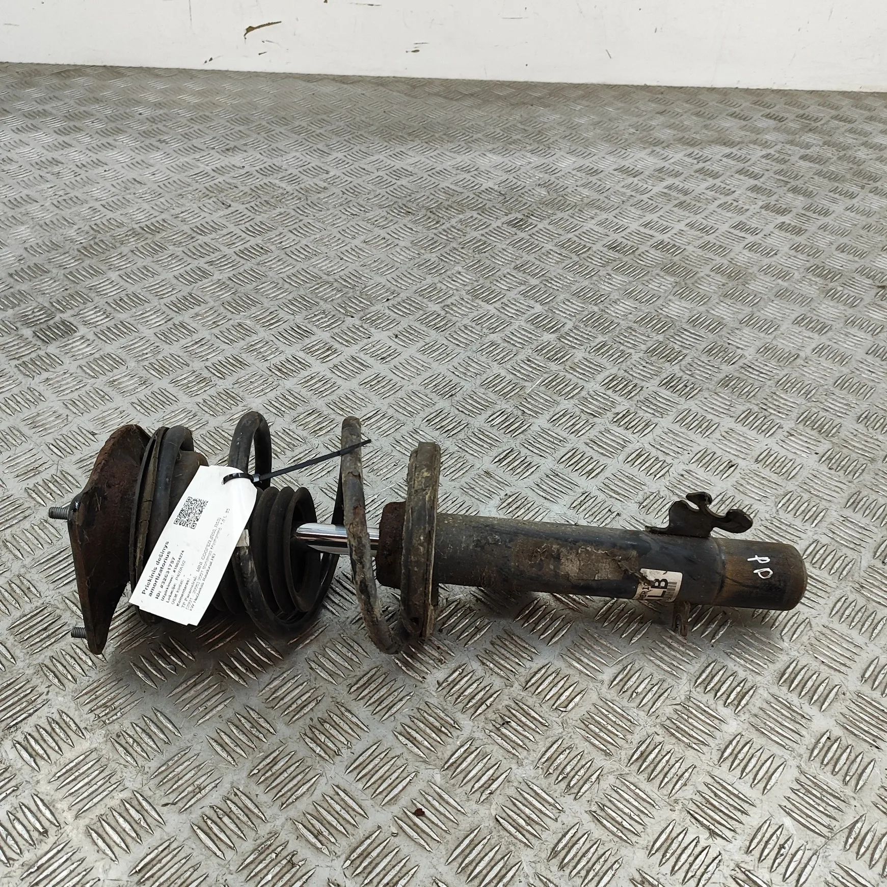 Mini One, Cooper (R50 / R52 / R53) Shock absorber — front left
