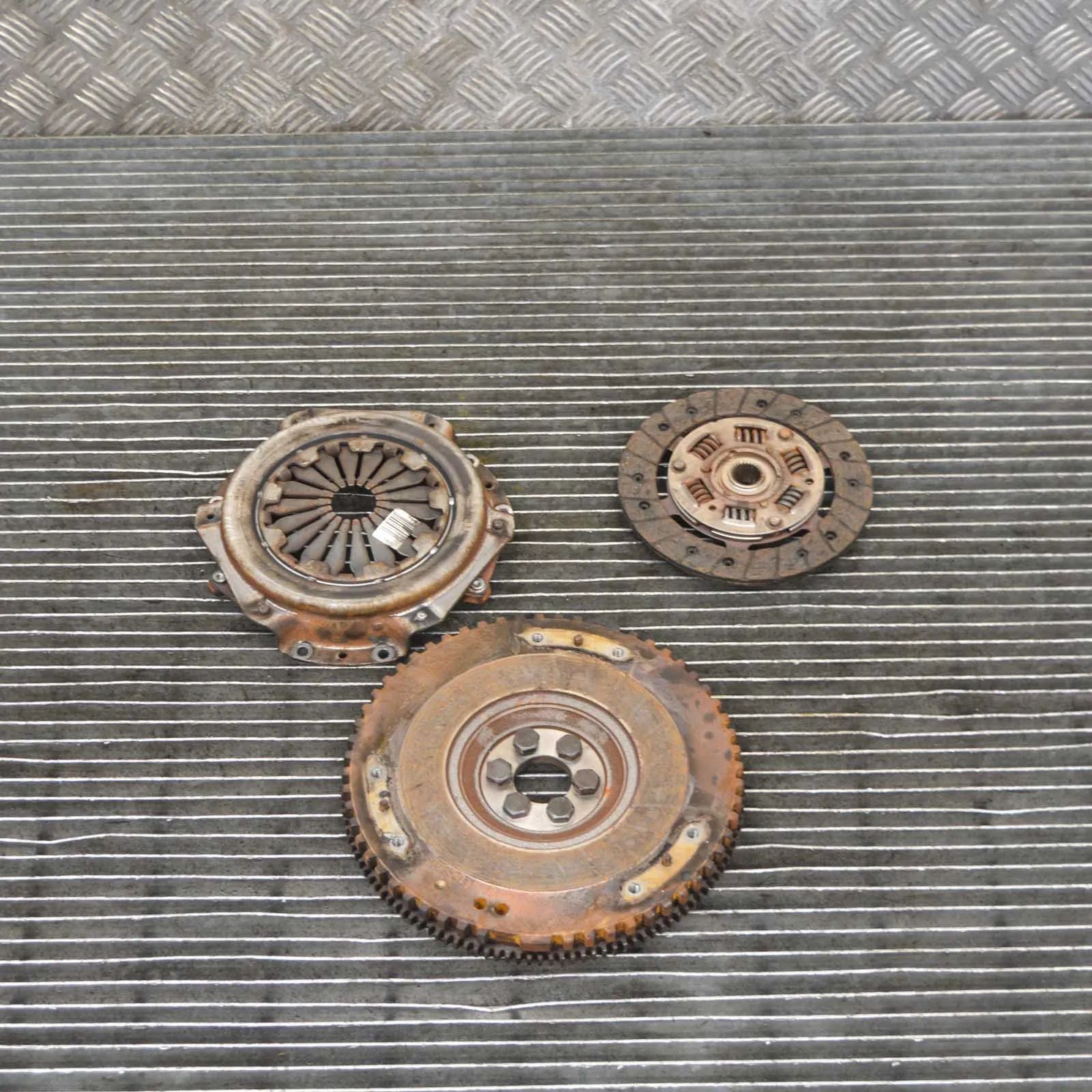 Dacia Sandero kytkinsarja Clutch kit — DACIA SANDERO II (2012-PRESENT) — ...