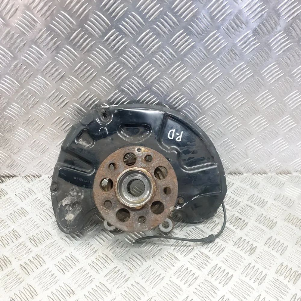 Mercedes-Benz GLK (X204) Front Right Wheel Hub Front Right Wheel Hub — MERCEDES BENZ GLK X204 ...