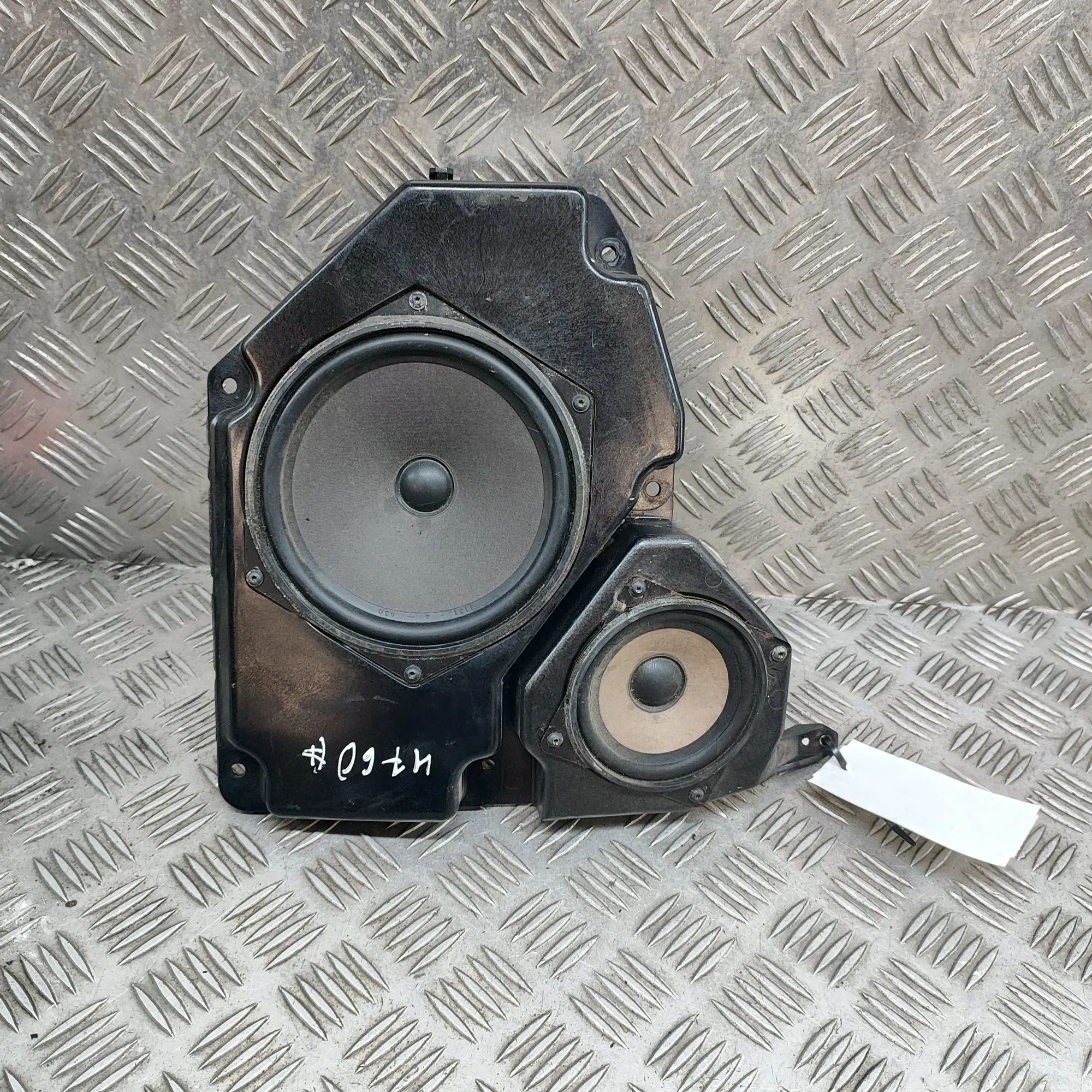 Mercedes-Benz 200 - 500 / E (W124) Сабвуфер Subwoofer — MERCEDES BENZ S-CLASS (W140) (1991-...