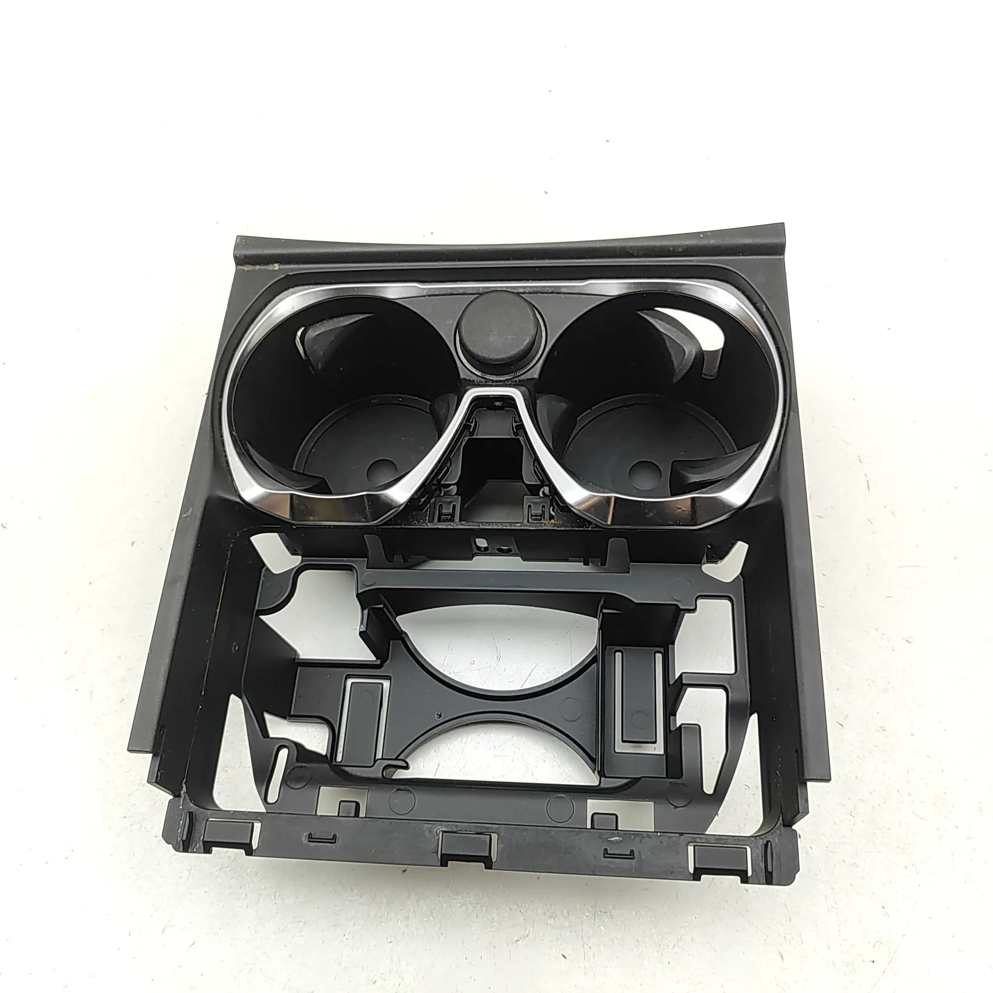 BMW 7 (G11 / G12) Держатель стаканов Cup holder — BMW 7 G11, G12 (2014-2022) — 79441...