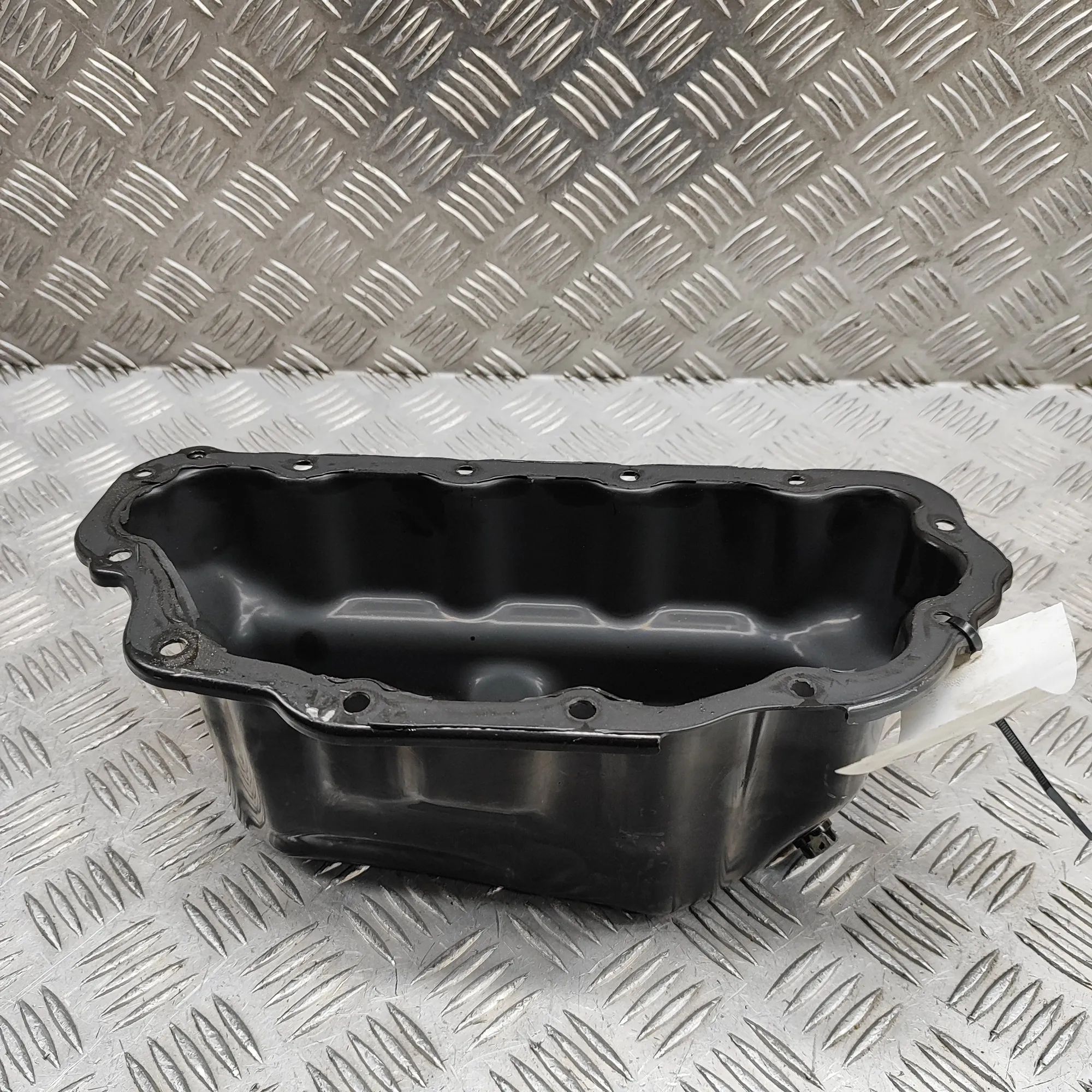 Mercedes-Benz A (W176) Engine Oil Pan Engine Oil Pan — MERCEDES BENZ GL-CLASS (X166) ...