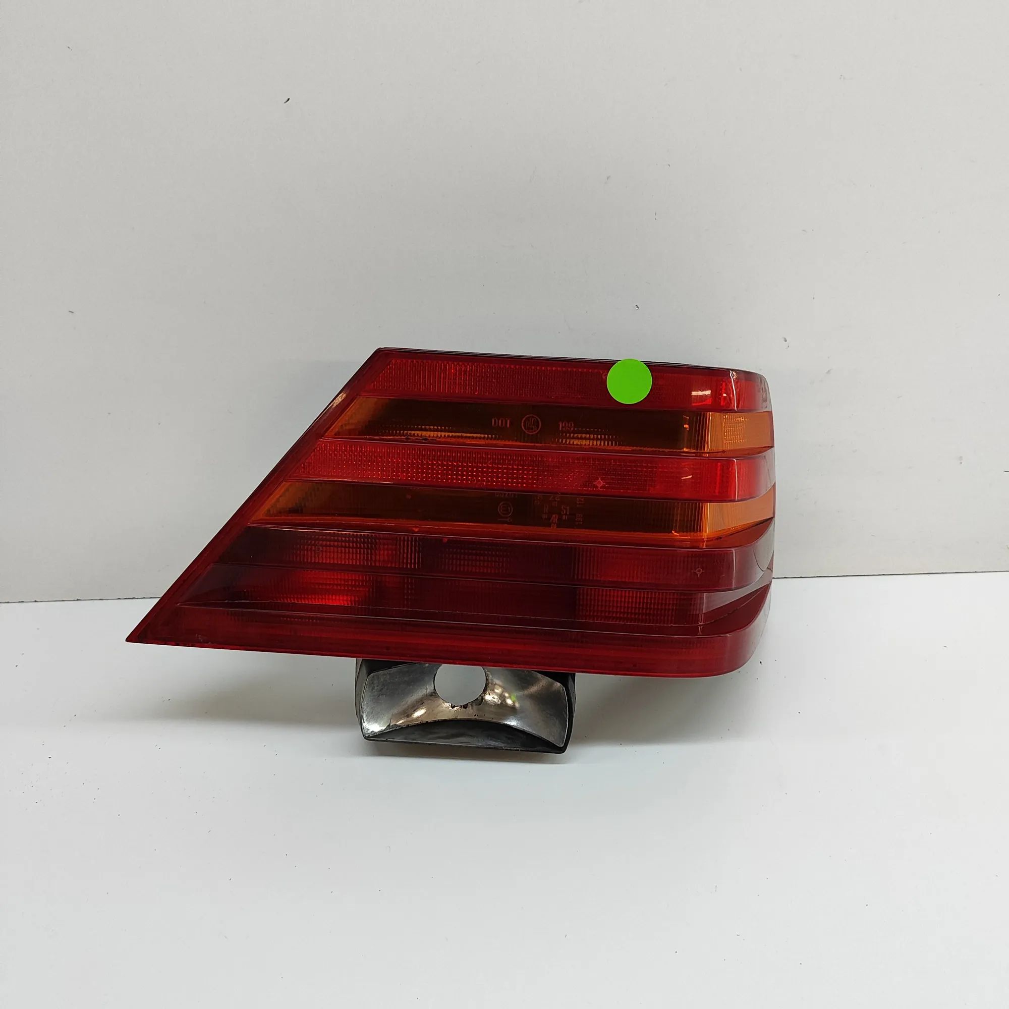 Mercedes-Benz 200 - 500 / E (W124) Rear Right Tail Light Rear Right Tail Light — MERCEDES BENZ S-CLASS (...