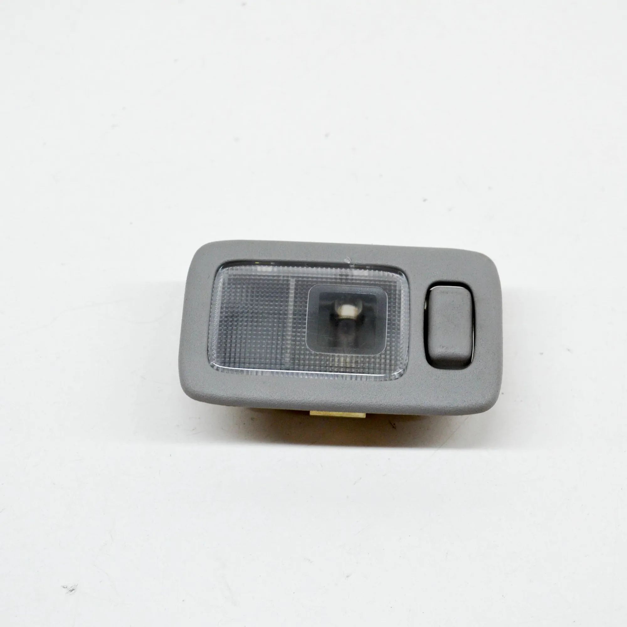 Mitsubishi Pajero Interior light Interior light — MITSUBISHI PAJERO III V7_W, V6...
