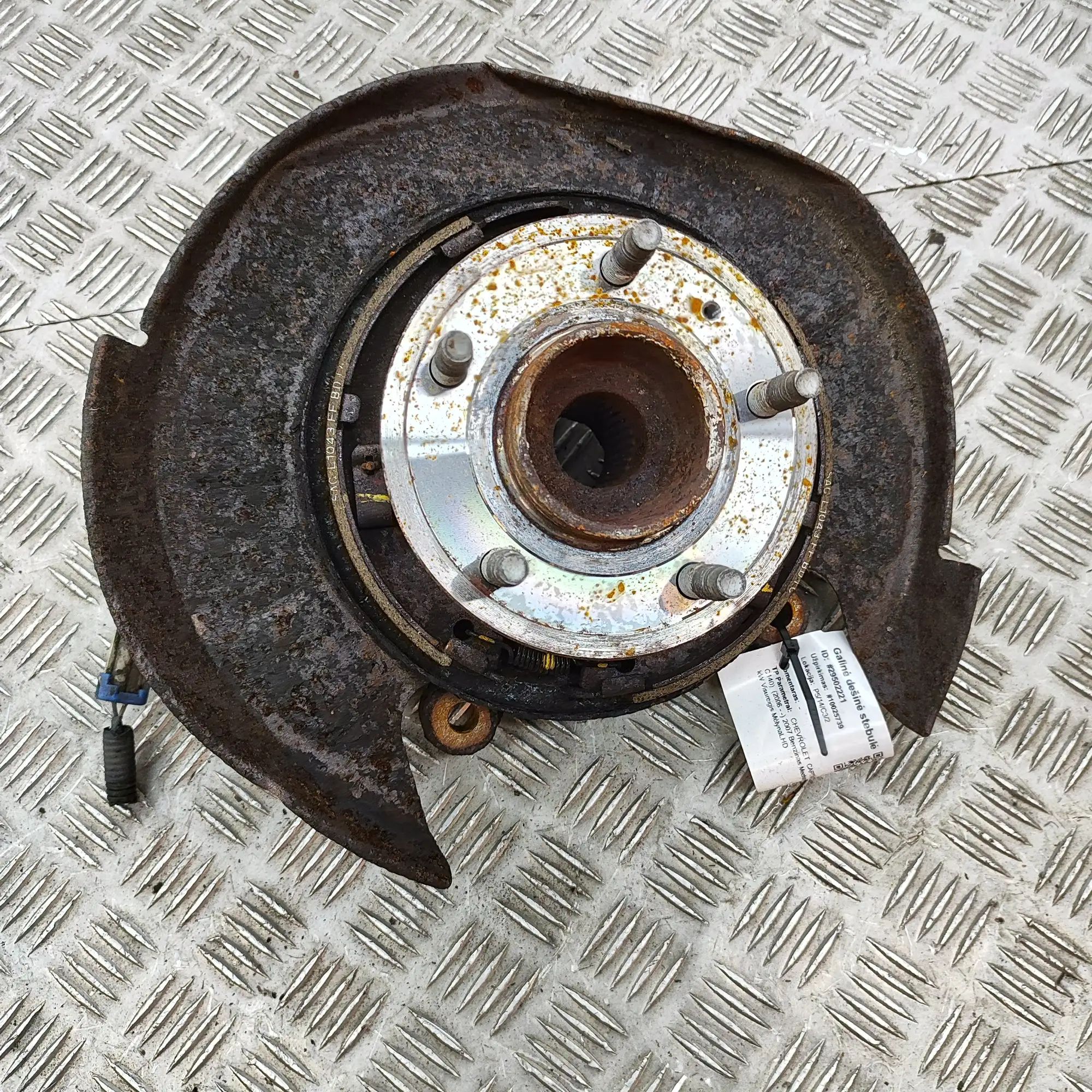 Chevrolet Captiva Rear Right Wheel Hub Rear Right Wheel Hub — CHEVROLET CAPTIVA C100, ...