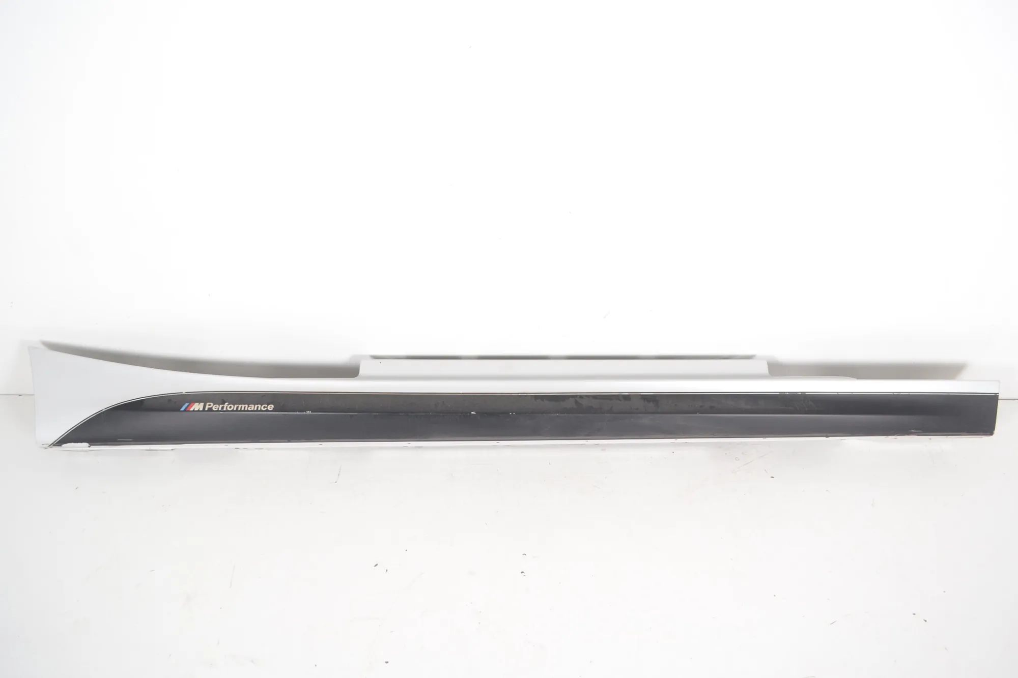 BMW 2 (F22 / F23) Right Side Plastic Sideskirt Cover Right Side Plastic Sideskirt Cover — BMW 2 Cabr...