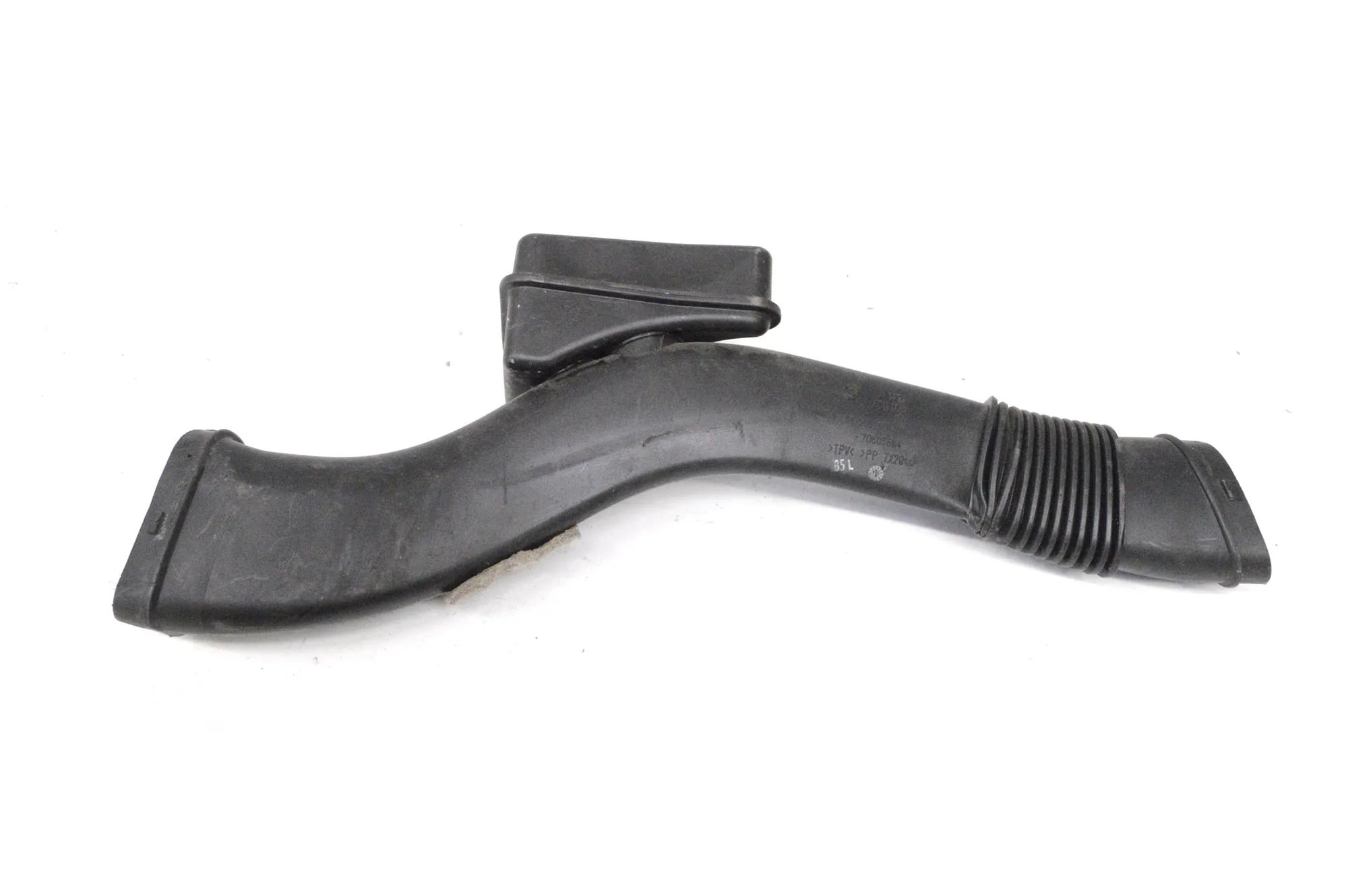 BMW 7 (G11 / G12) Air Intake Tube Air Intake Tube — BMW 7 G11, G12 (2014-2022) — ...