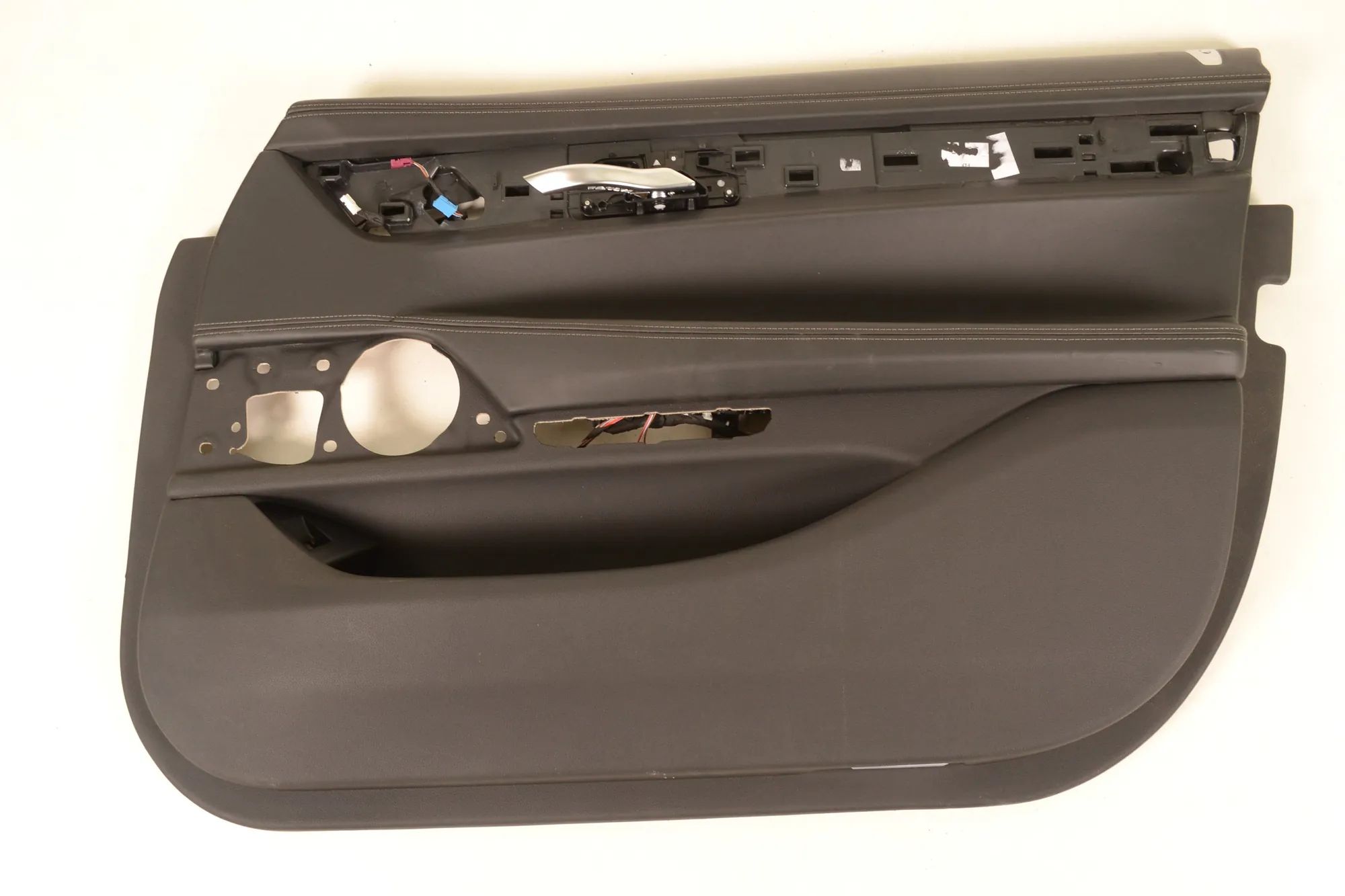 BMW 7 (G11 / G12) Front Right Door Panel Front Right Door Panel — BMW 7 G11, G12 (2014-2...