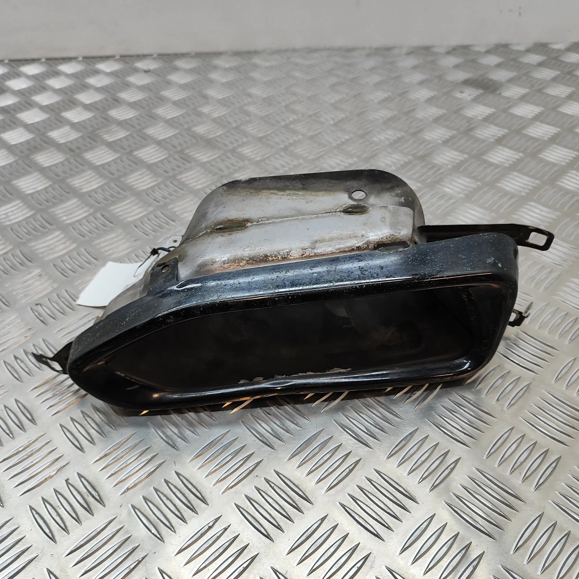 BMW 7 (G11 / G12) Exhaust tailpipe trim Exhaust tailpipe trim — BMW 7 G11, G12 (2014-20...
