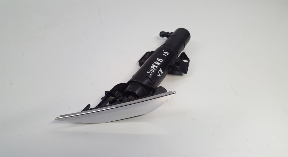 Skoda Superb (3T) Headlight washer nozzle — left Headlight washer nozzle — left — SKODA SUPERB I...