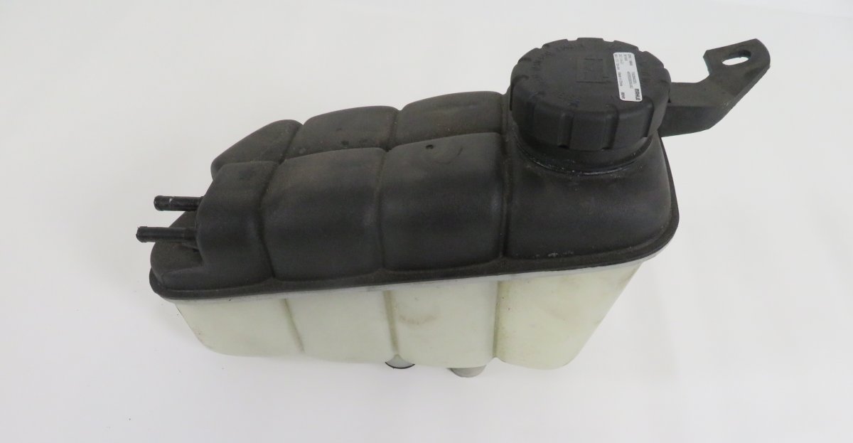 Mercedes-Benz C (W203) Expansion Tank Expansion tank — MERCEDES-BENZ S-CLASS COUPE (C...