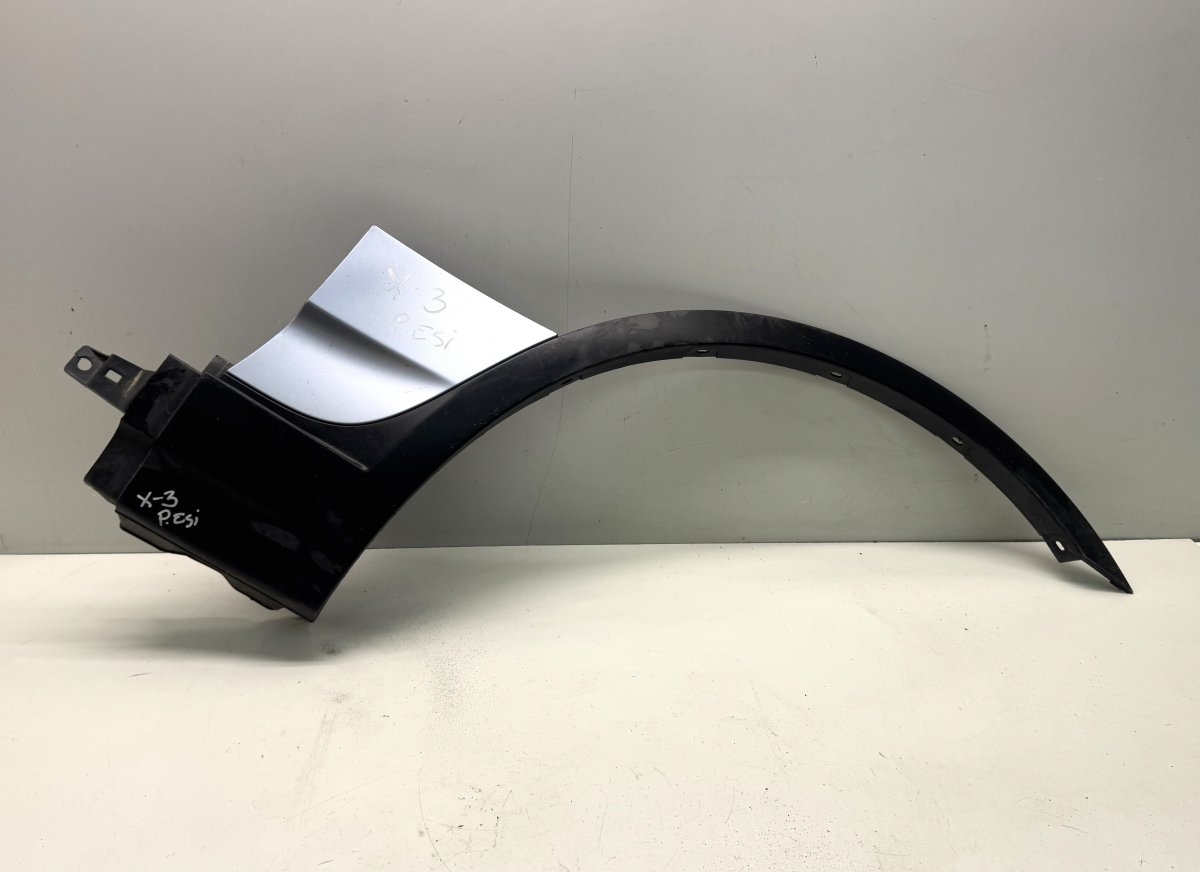BMW X3 (E83) Wheel arch extension — front right Wheel arch extension — front right — BMW X3 (E8...