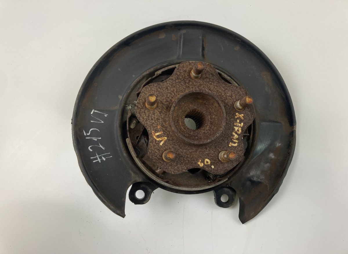 Nissan X-Trail Wheel bearing housing — rear left Wheel bearing housing — rear left — NISSAN X-TR...