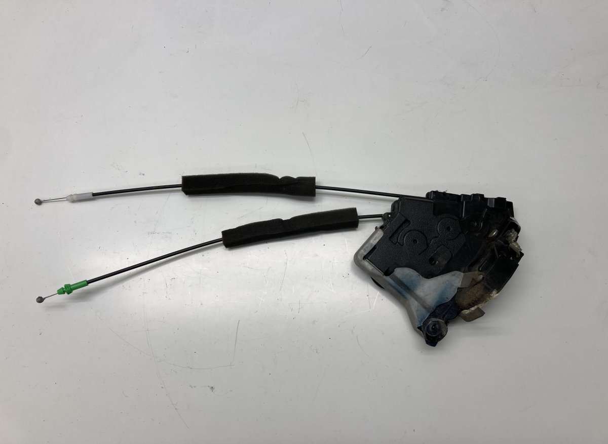 Lexus GS Door lock — front right Door lock — front right — LEXUS GS III (2005-20...