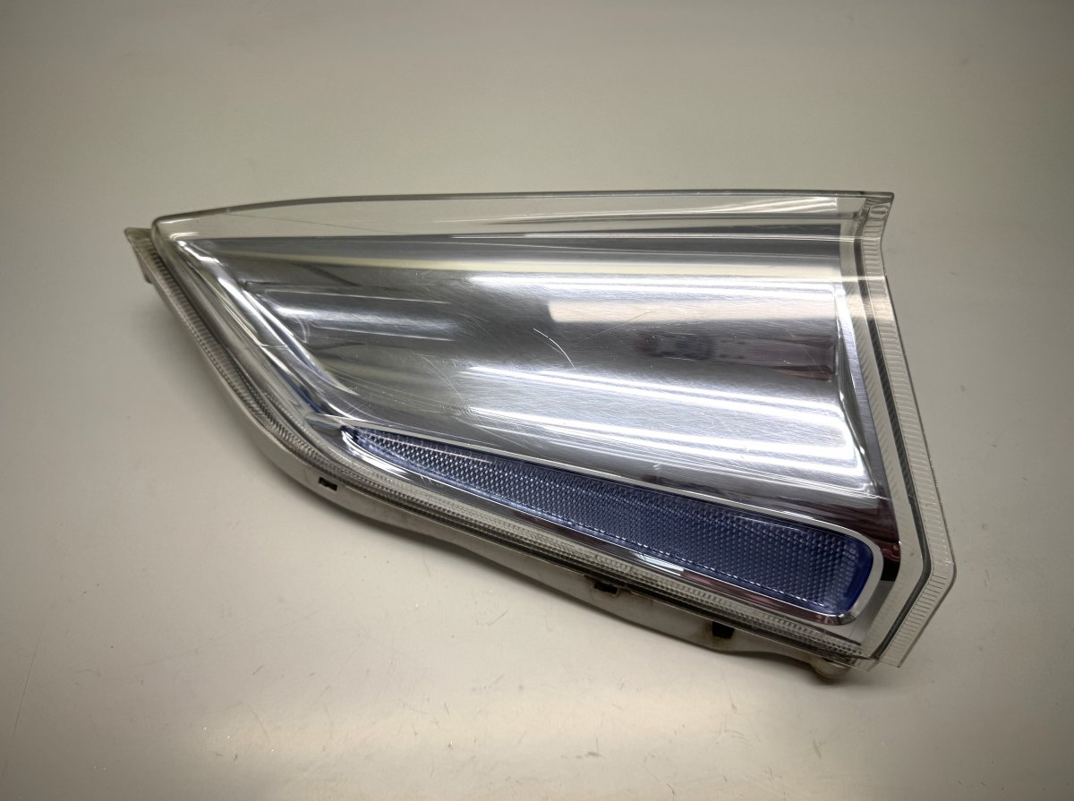 Nissan Leaf Indicator front right Indicator front right — NISSAN LEAF I (ZE0) (20...
