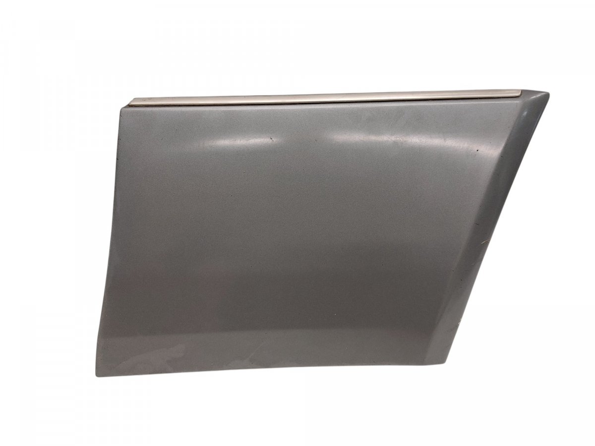 Mercedes-Benz 200 - 500 / E (W124) Fender moulding front Right Fender moulding front Right — MERCEDES-BENZ E-C...