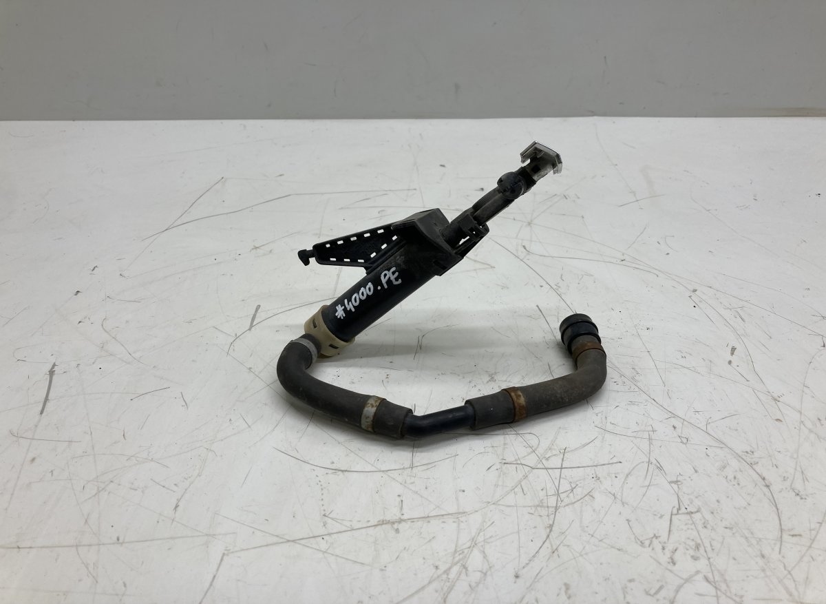 Lexus GS Headlight washer nozzle — right Headlight washer nozzle — right — LEXUS GS III ...