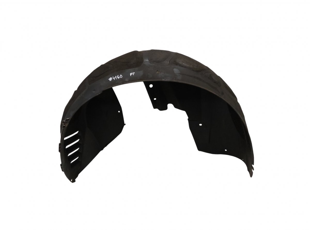Chrysler 300 Rear right fender inner liner Rear right fender inner liner — CHRYSLER 300C I...