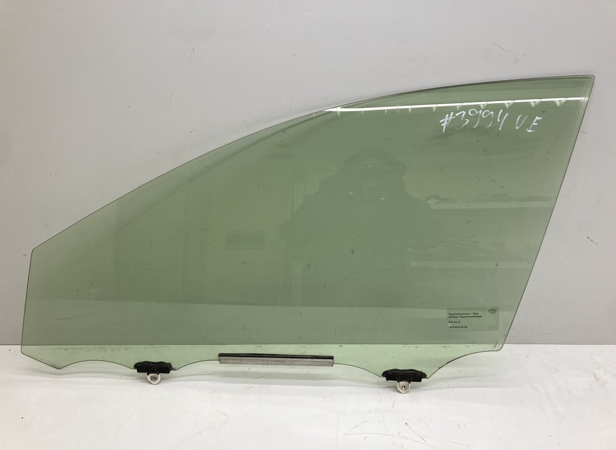 Toyota RAV4 (XA30) Door window glass — front left Door window glass — front left — TOYOTA RAV 4 I...